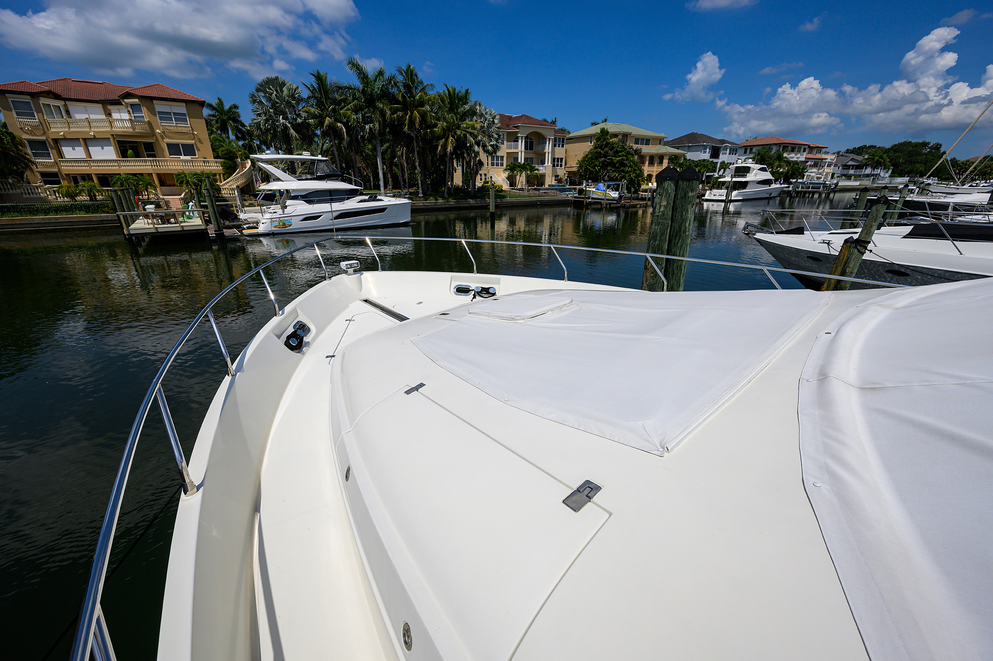Vol Aboard yacht photo 35