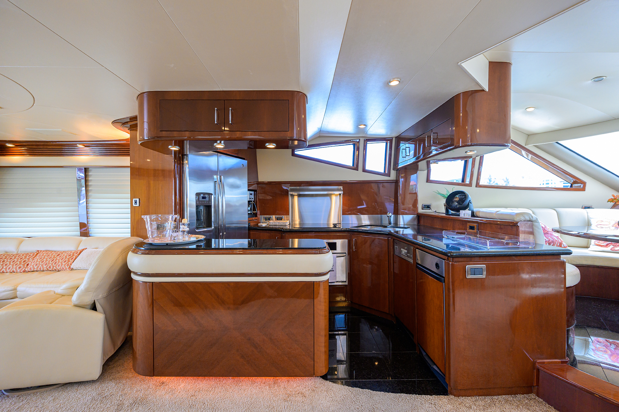 Vol Aboard yacht photo 77