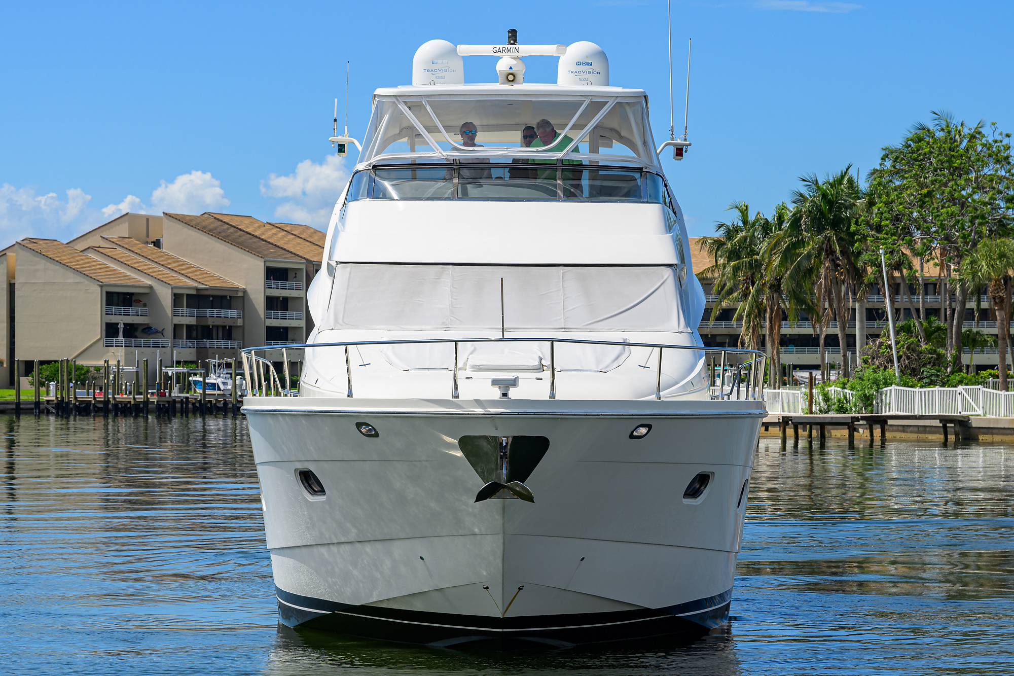 Vol Aboard yacht photo 5