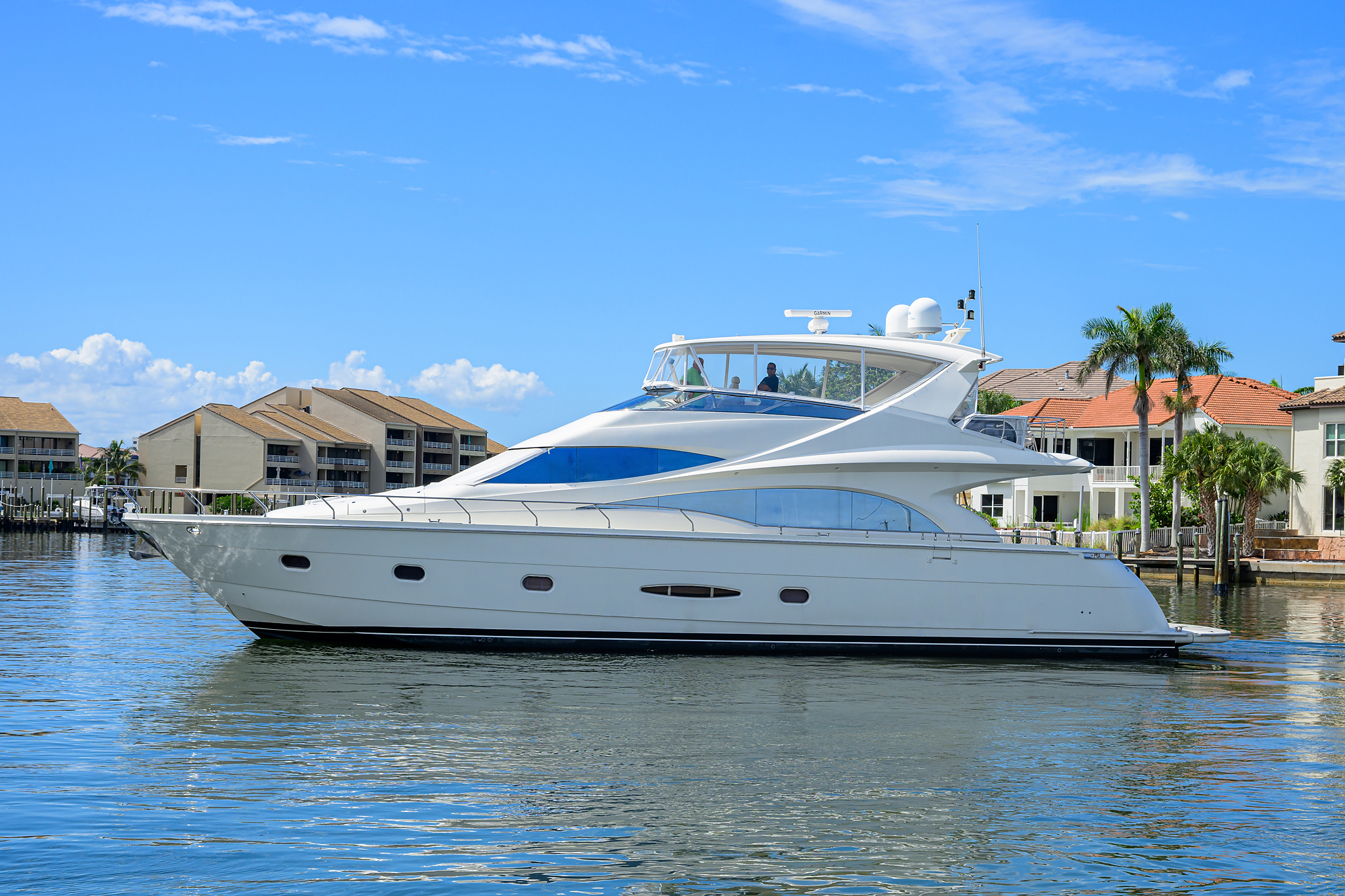 Vol Aboard yacht photo 8