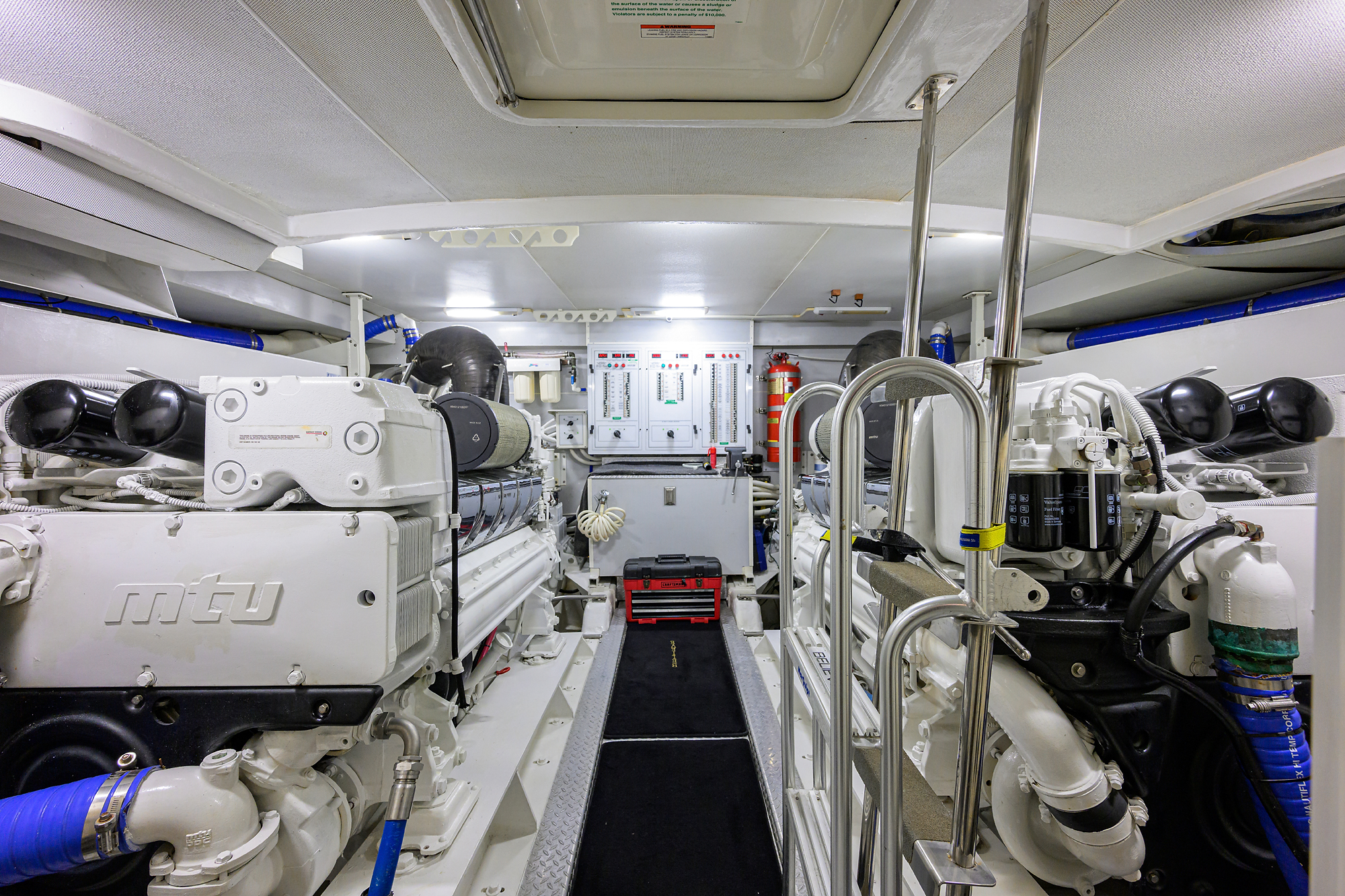 Vol Aboard yacht photo 54