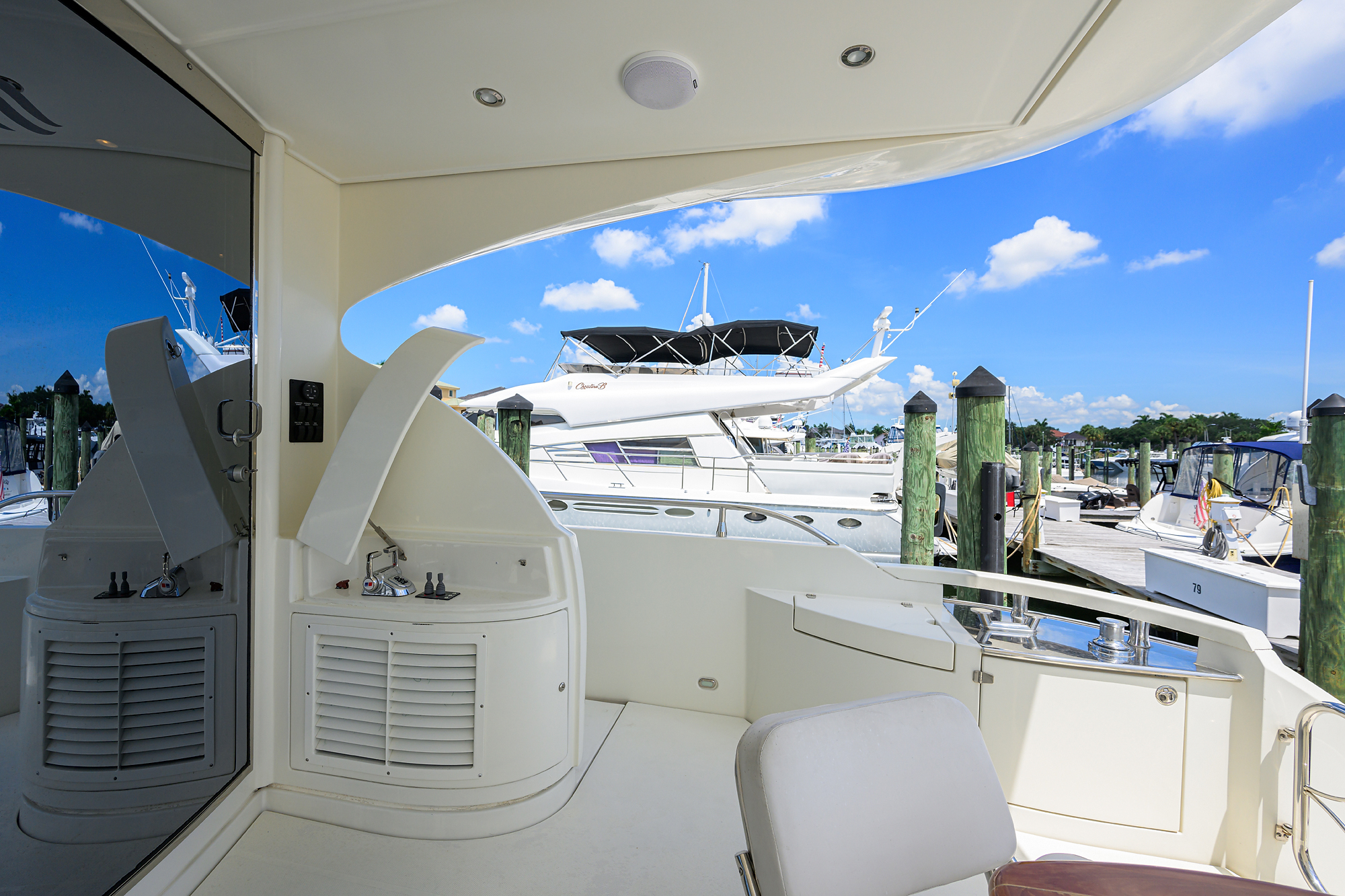 Vol Aboard yacht photo 49