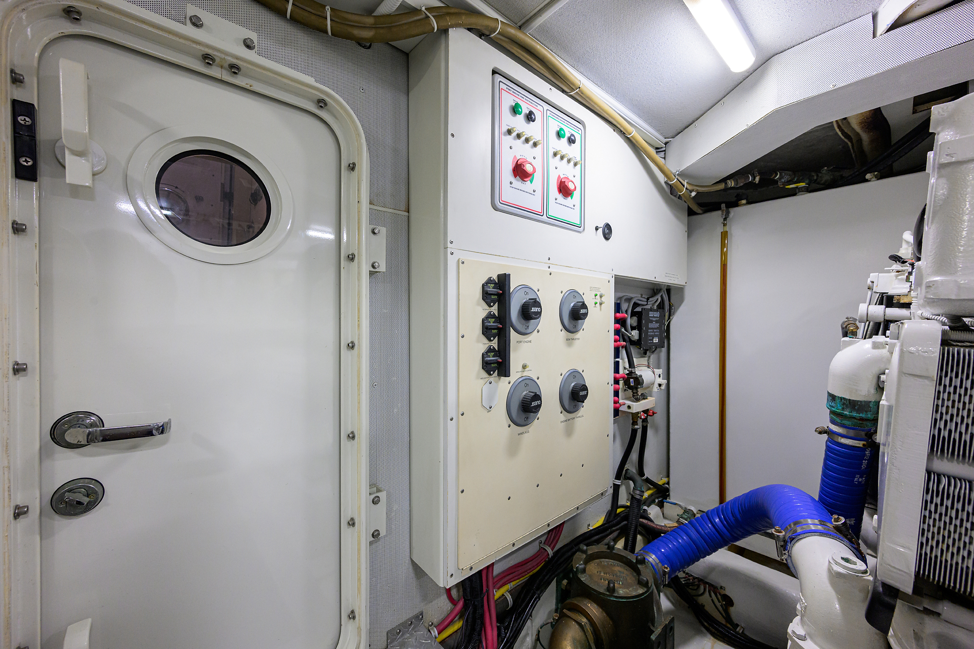 Vol Aboard yacht photo 58