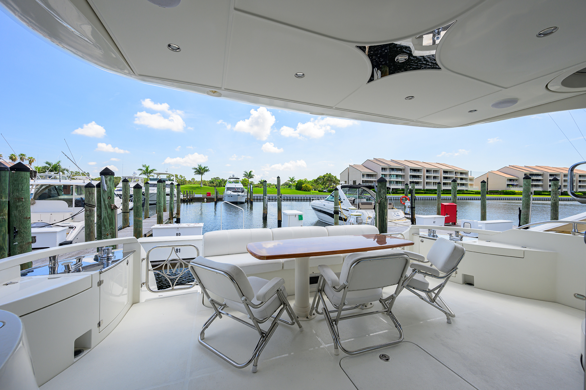 Vol Aboard yacht photo 52