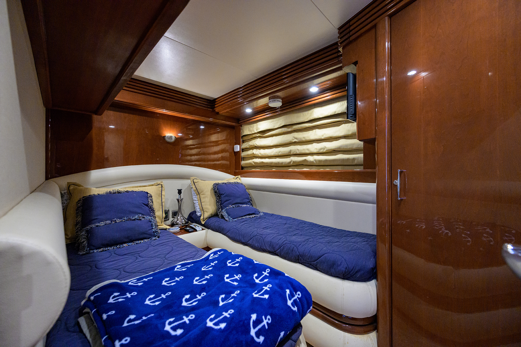 Vol Aboard yacht photo 95