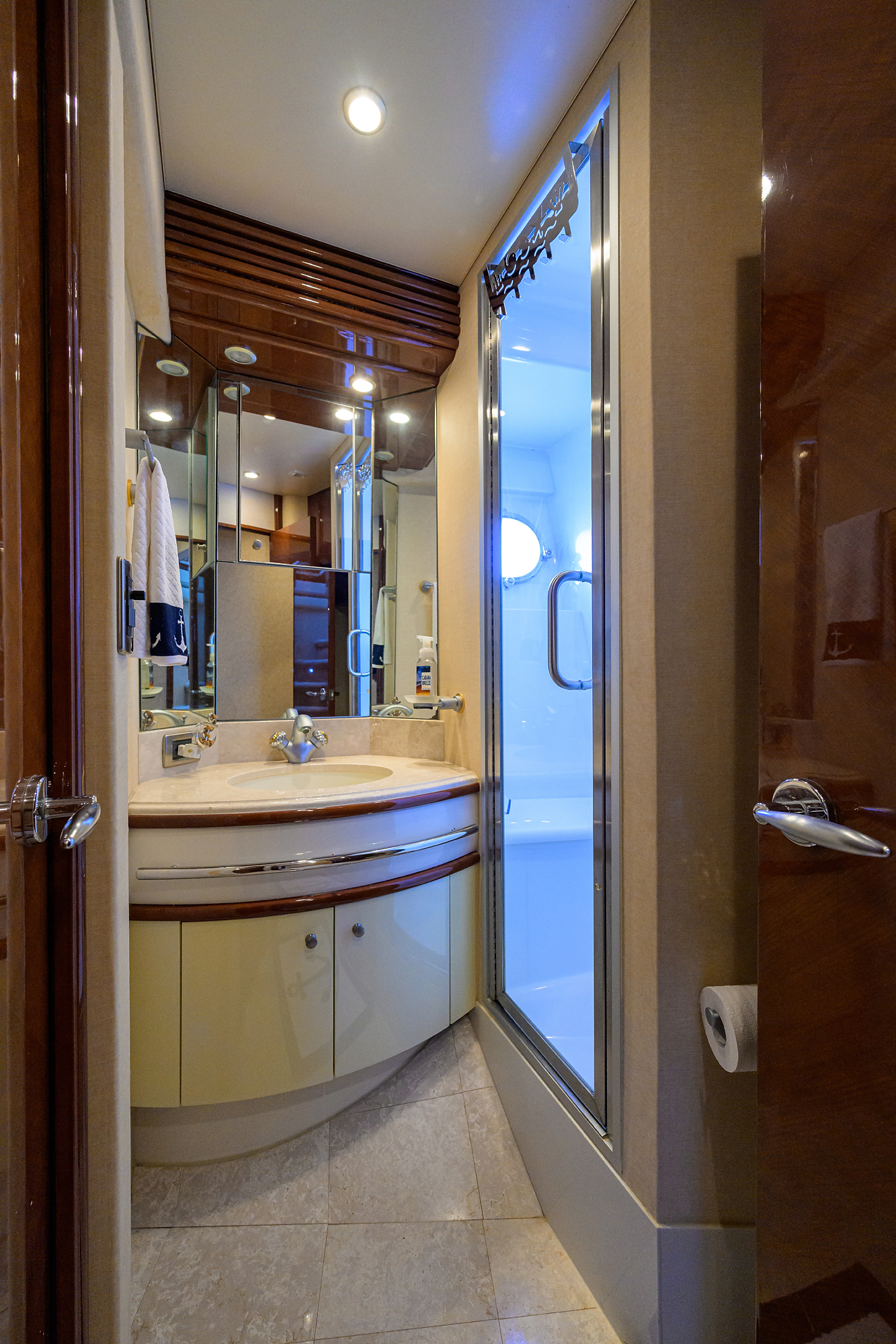 Vol Aboard yacht photo 97