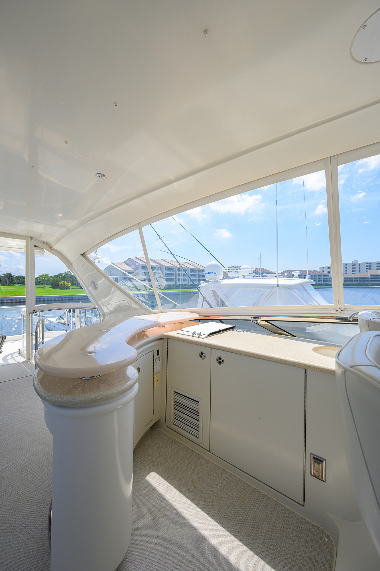 Vol Aboard yacht photo 25