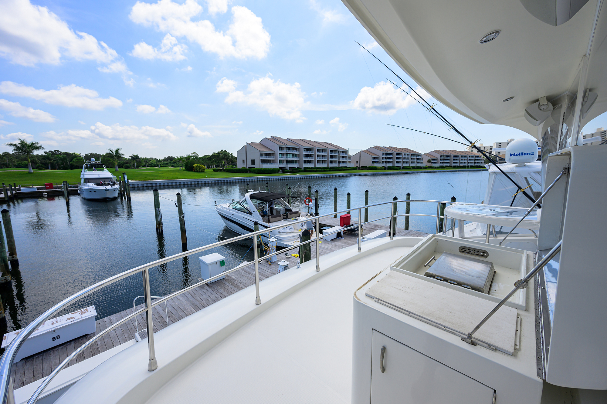 Vol Aboard yacht photo 17