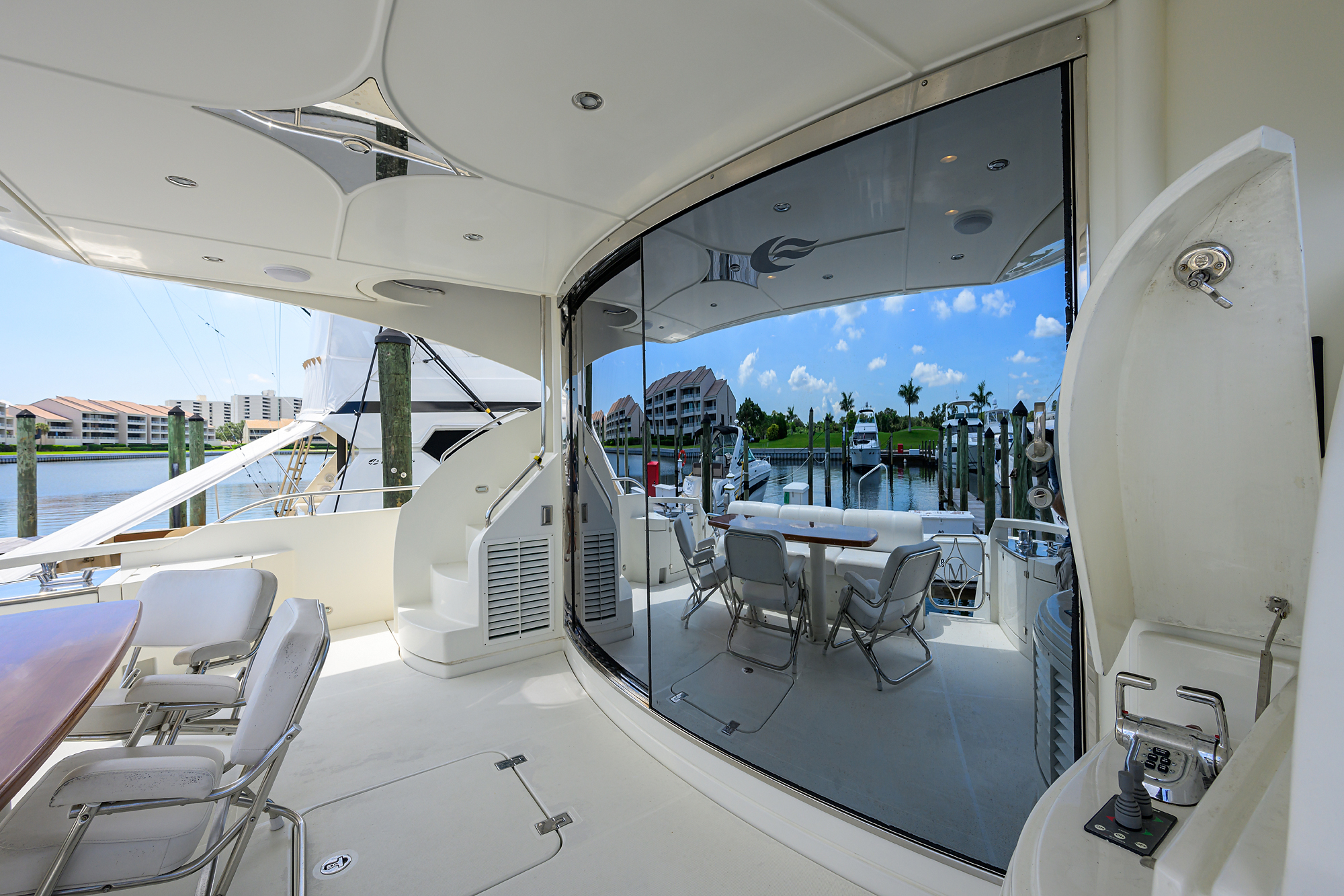 Vol Aboard yacht photo 50
