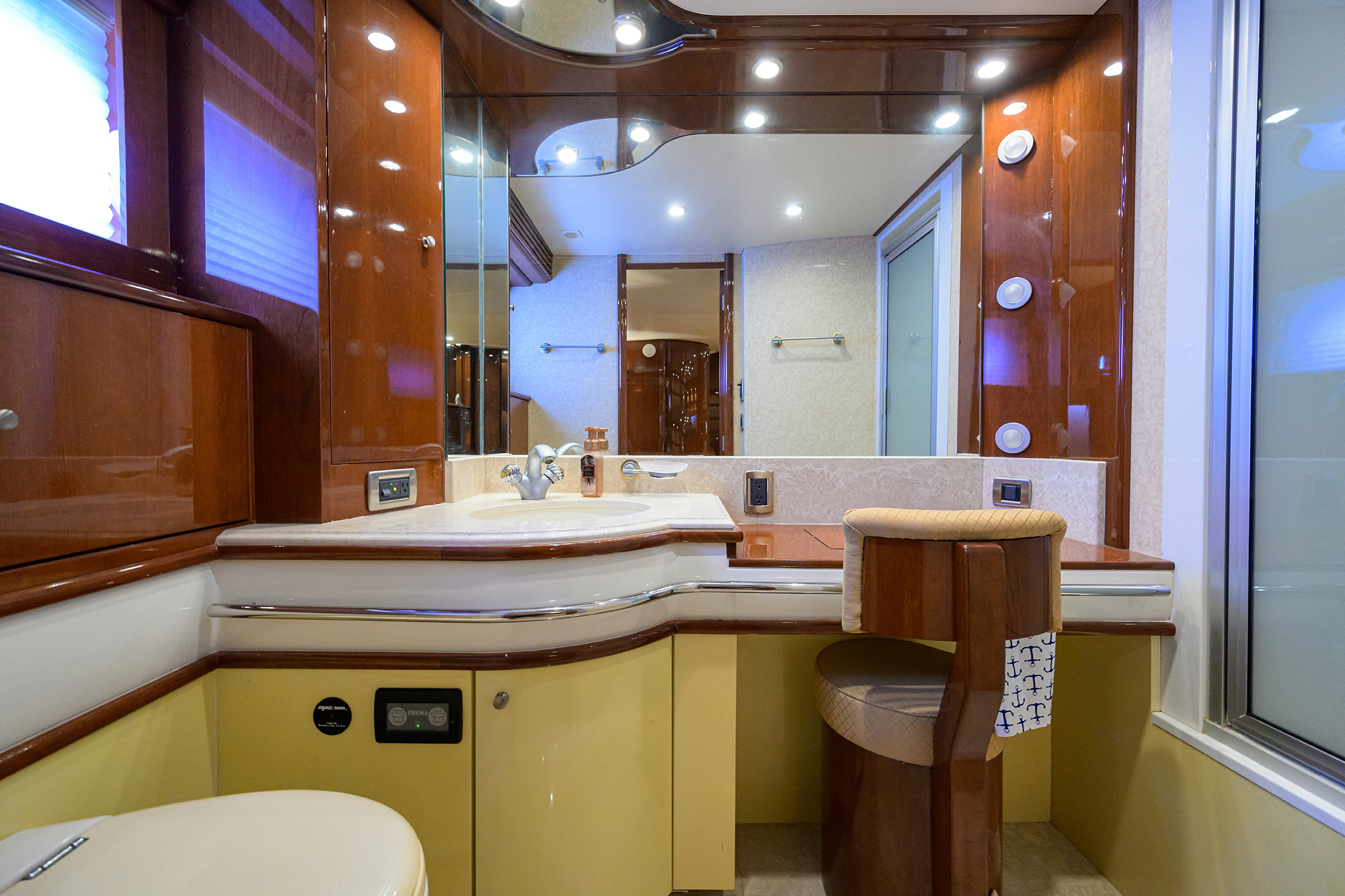 Vol Aboard yacht photo 106