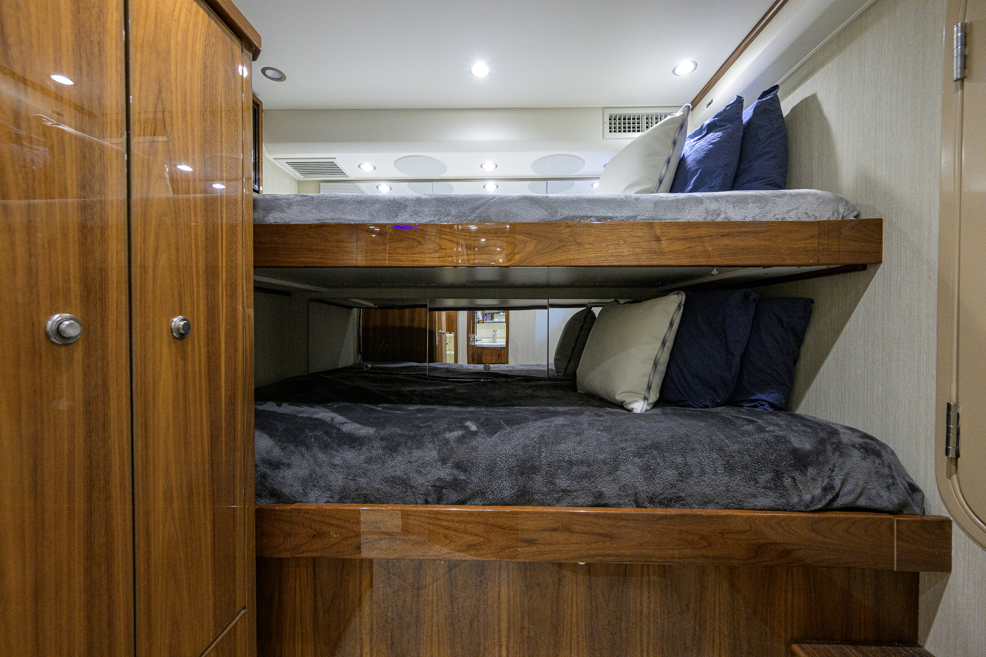 The Interview yacht photo 148