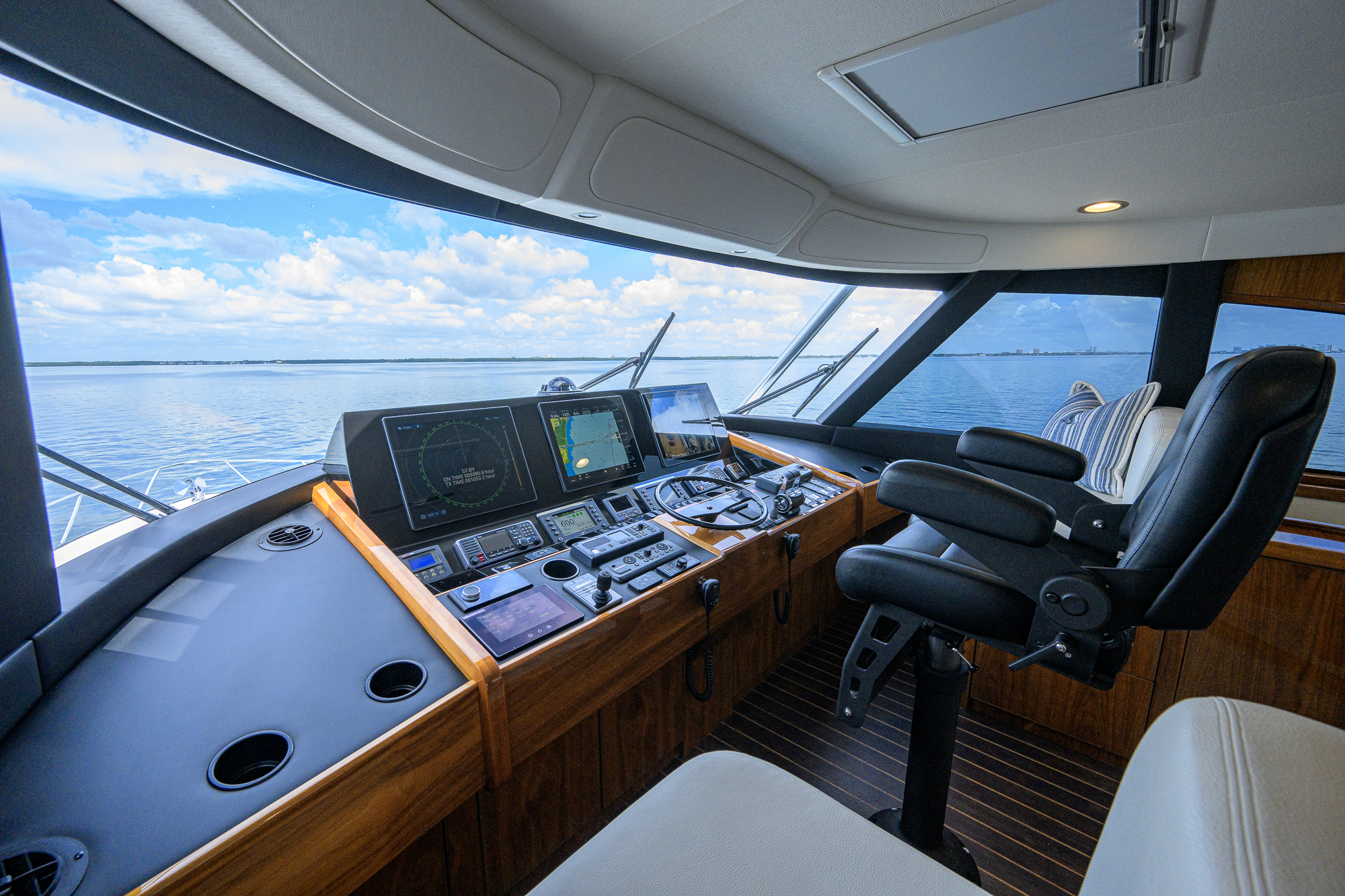 The Interview yacht photo 55