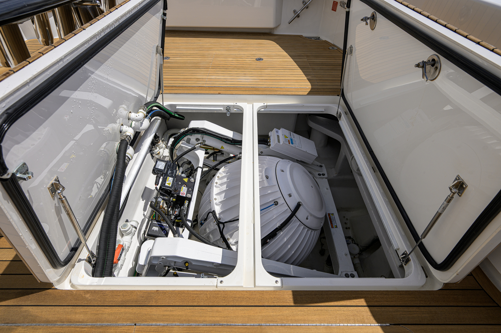 The Interview yacht photo 77