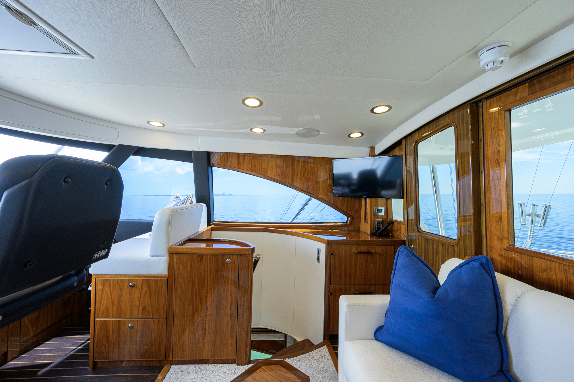The Interview yacht photo 48