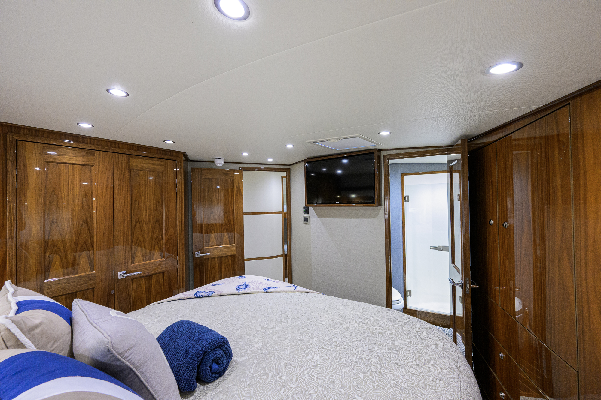 The Interview yacht photo 136