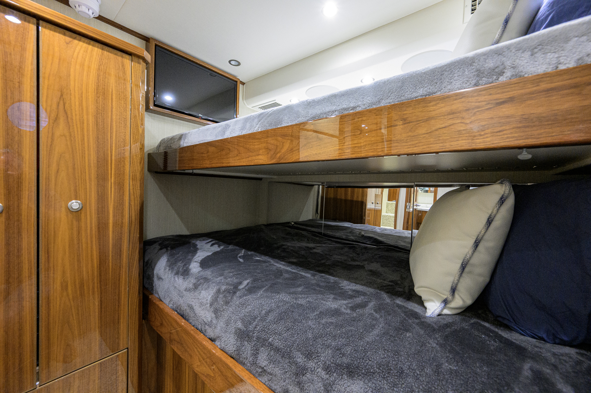 The Interview yacht photo 150