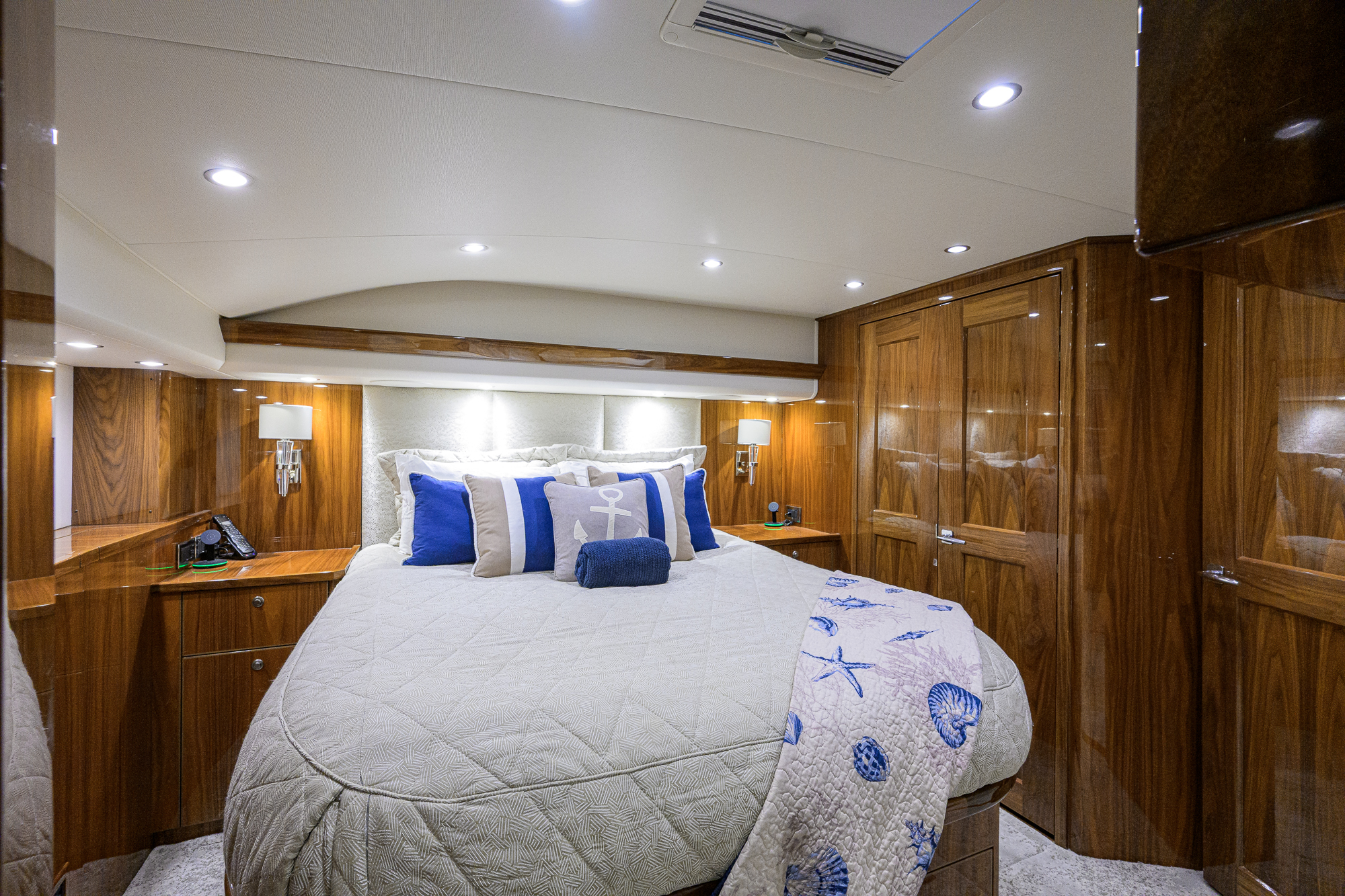 The Interview yacht photo 137