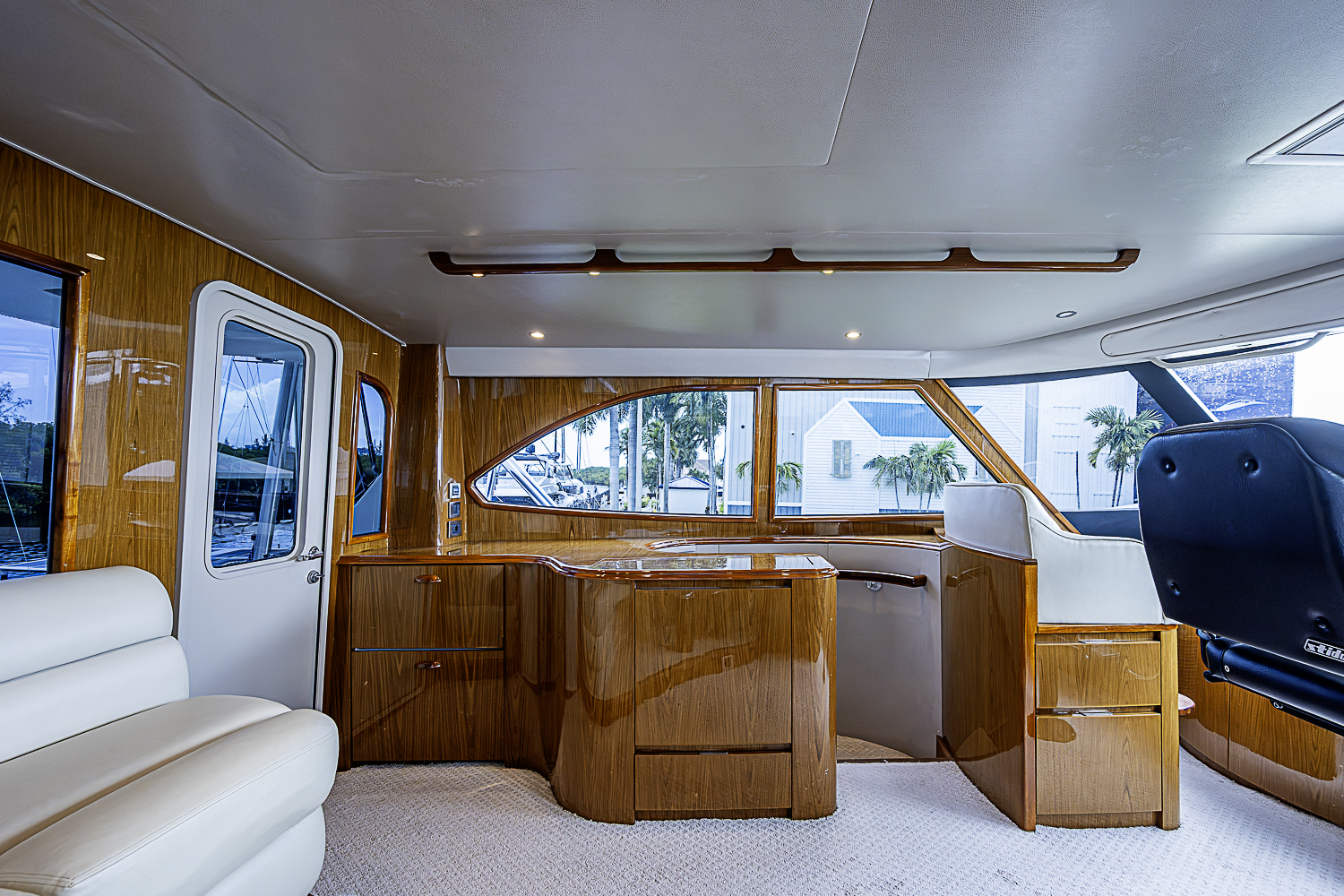 TEUSEAS yacht photo 15