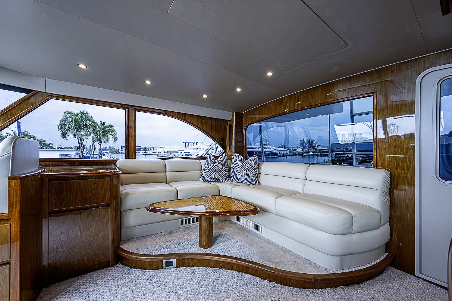 TEUSEAS yacht photo 12