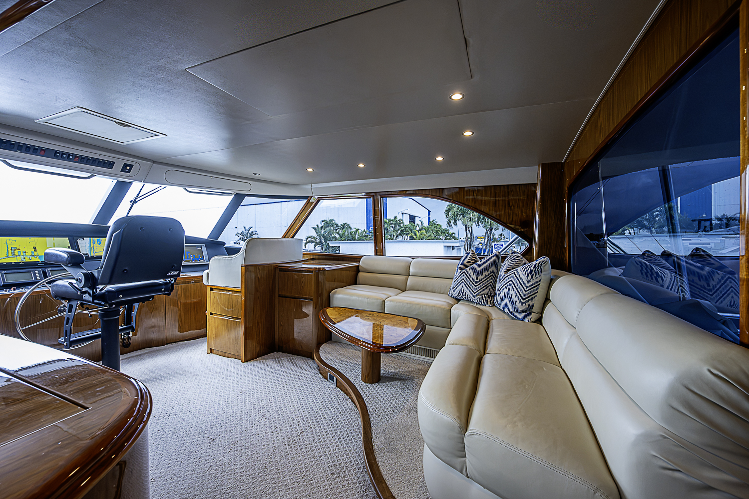 TEUSEAS yacht photo 11