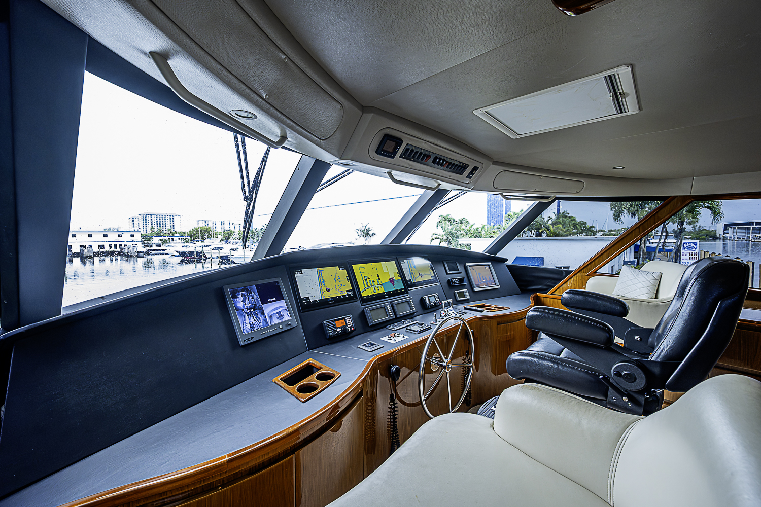 TEUSEAS yacht photo 19