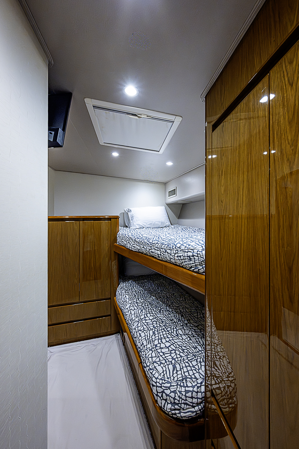 TEUSEAS yacht photo 97