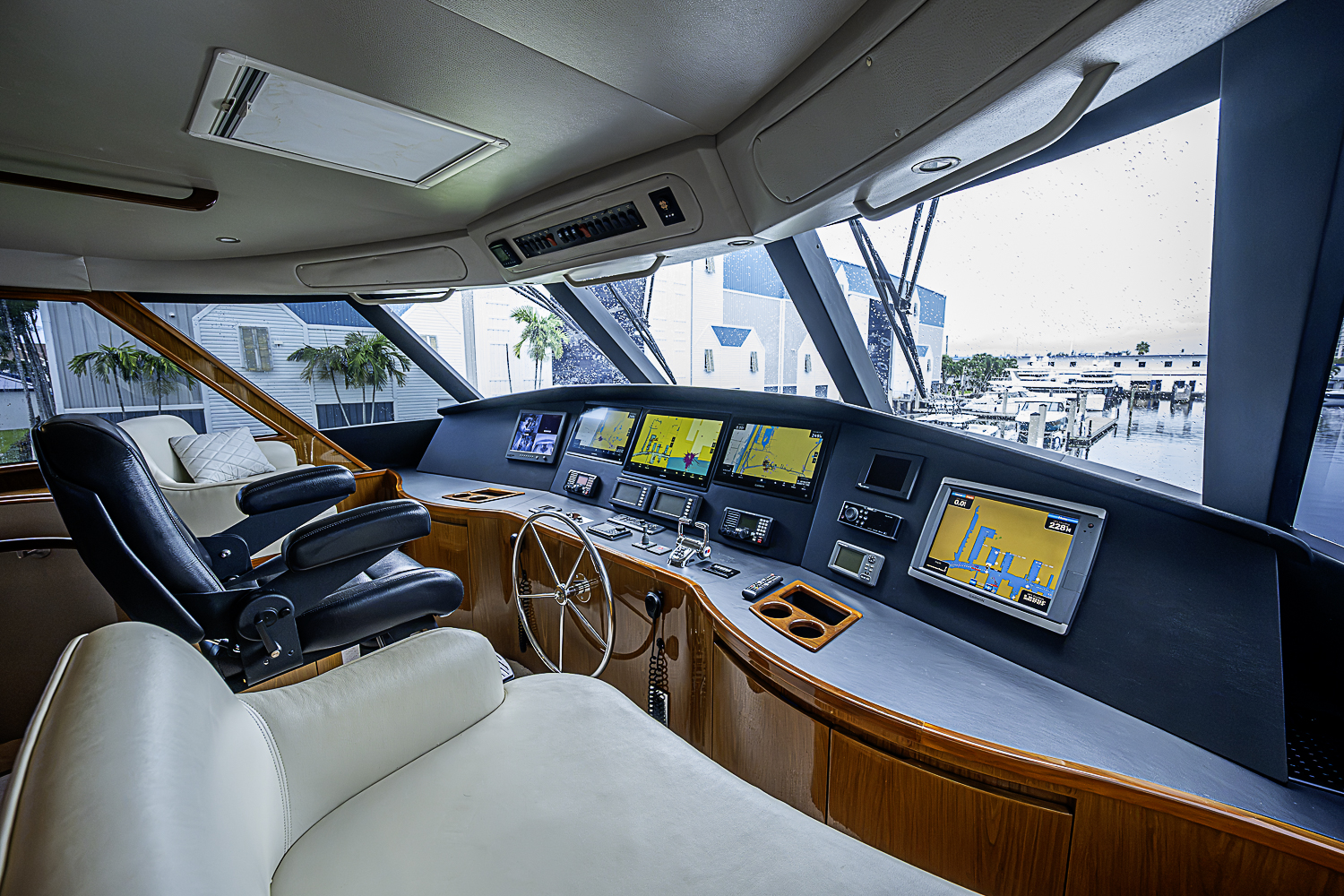 TEUSEAS yacht photo 23