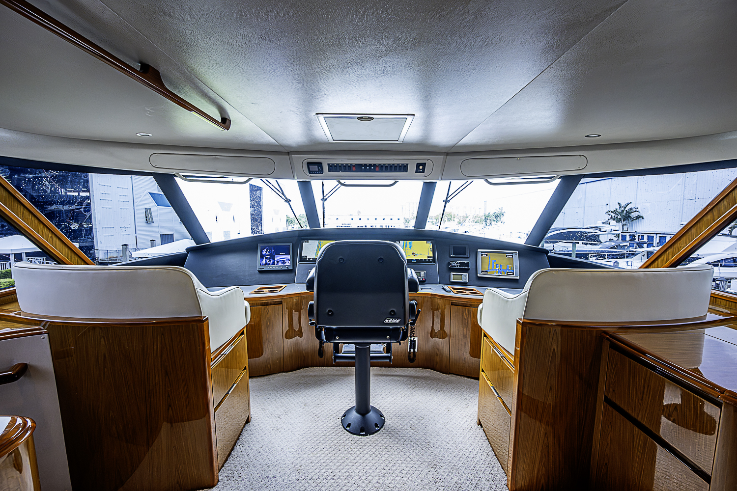 TEUSEAS yacht photo 18