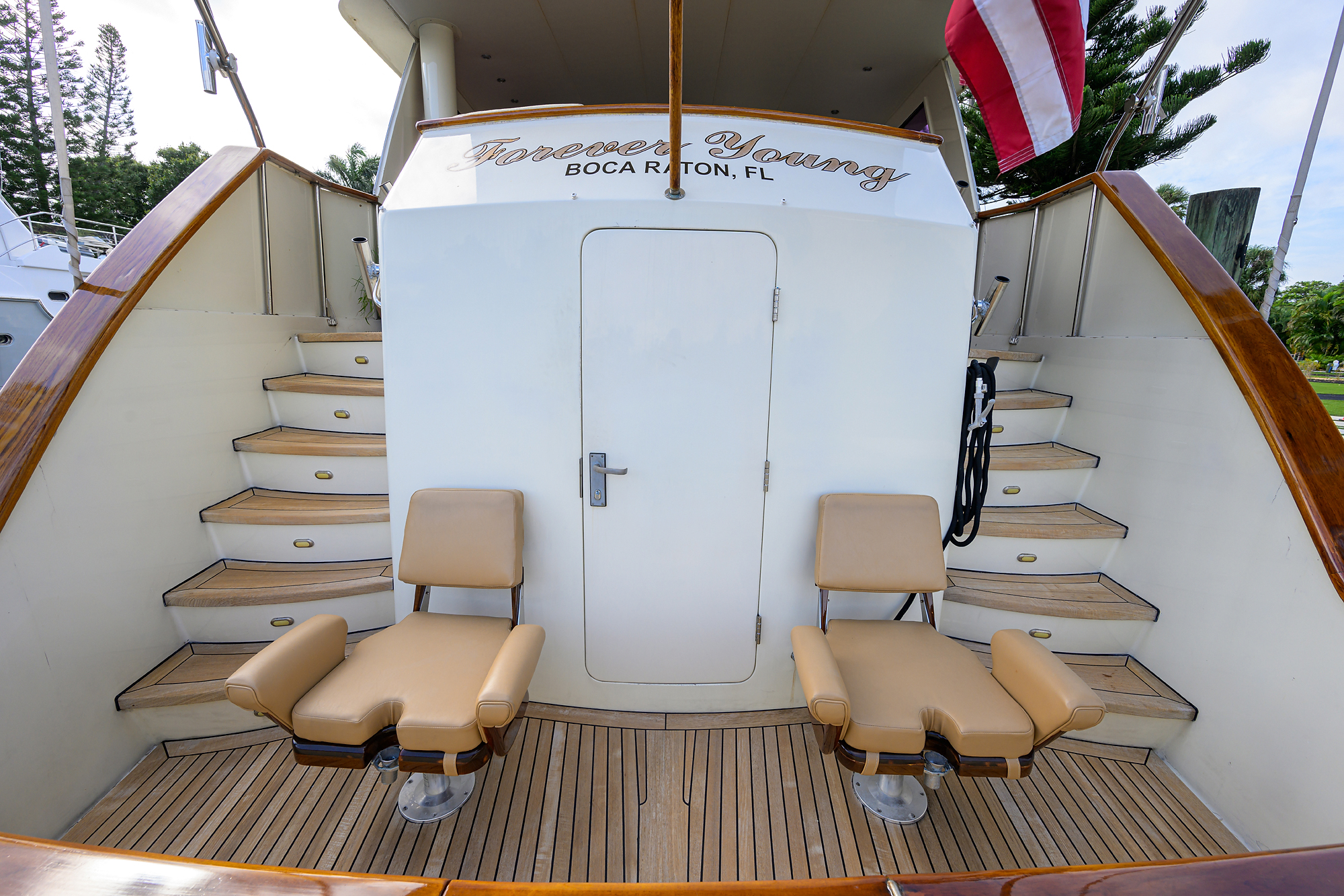 Forever Young yacht photo 54