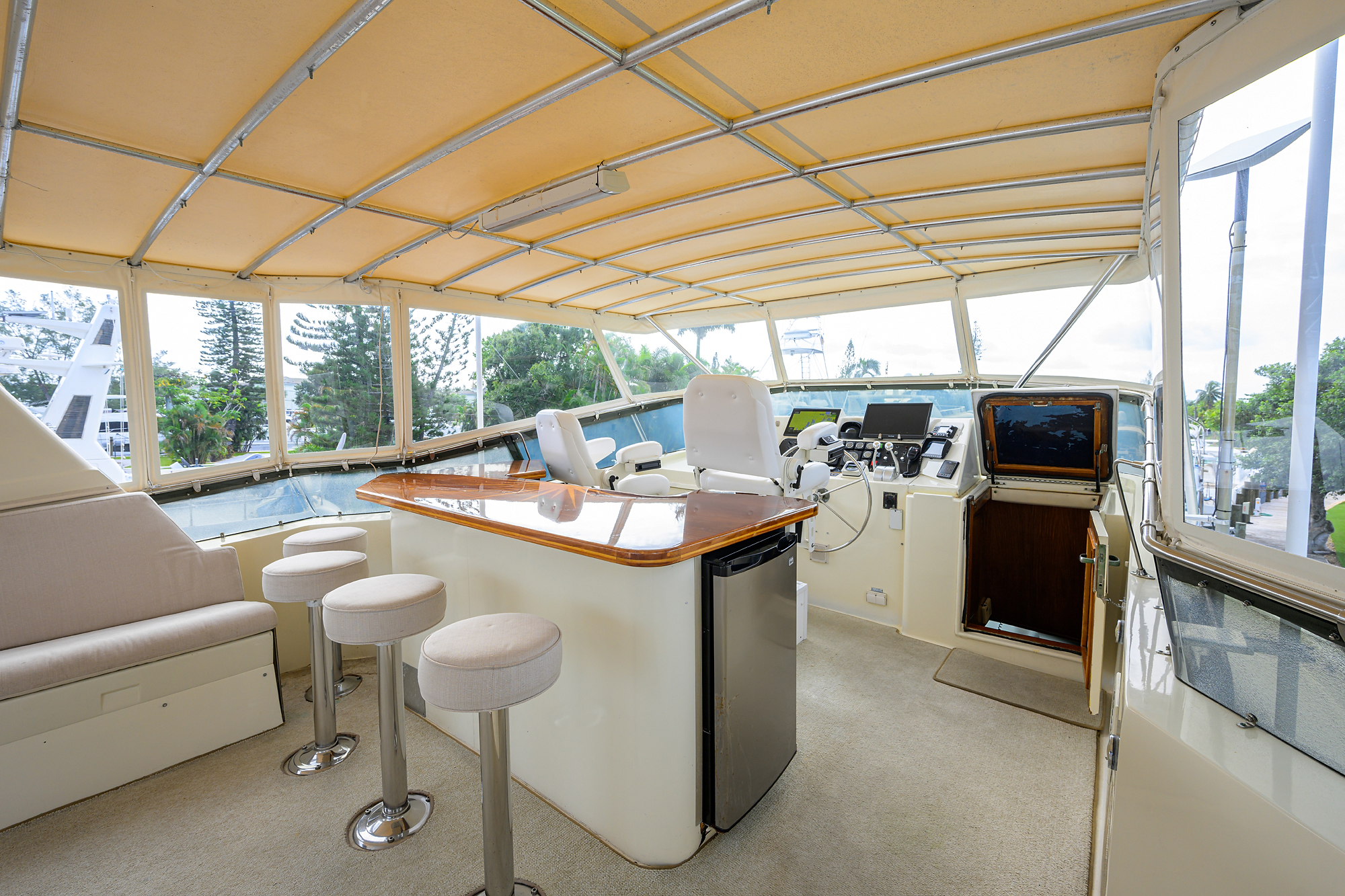 Forever Young yacht photo 27