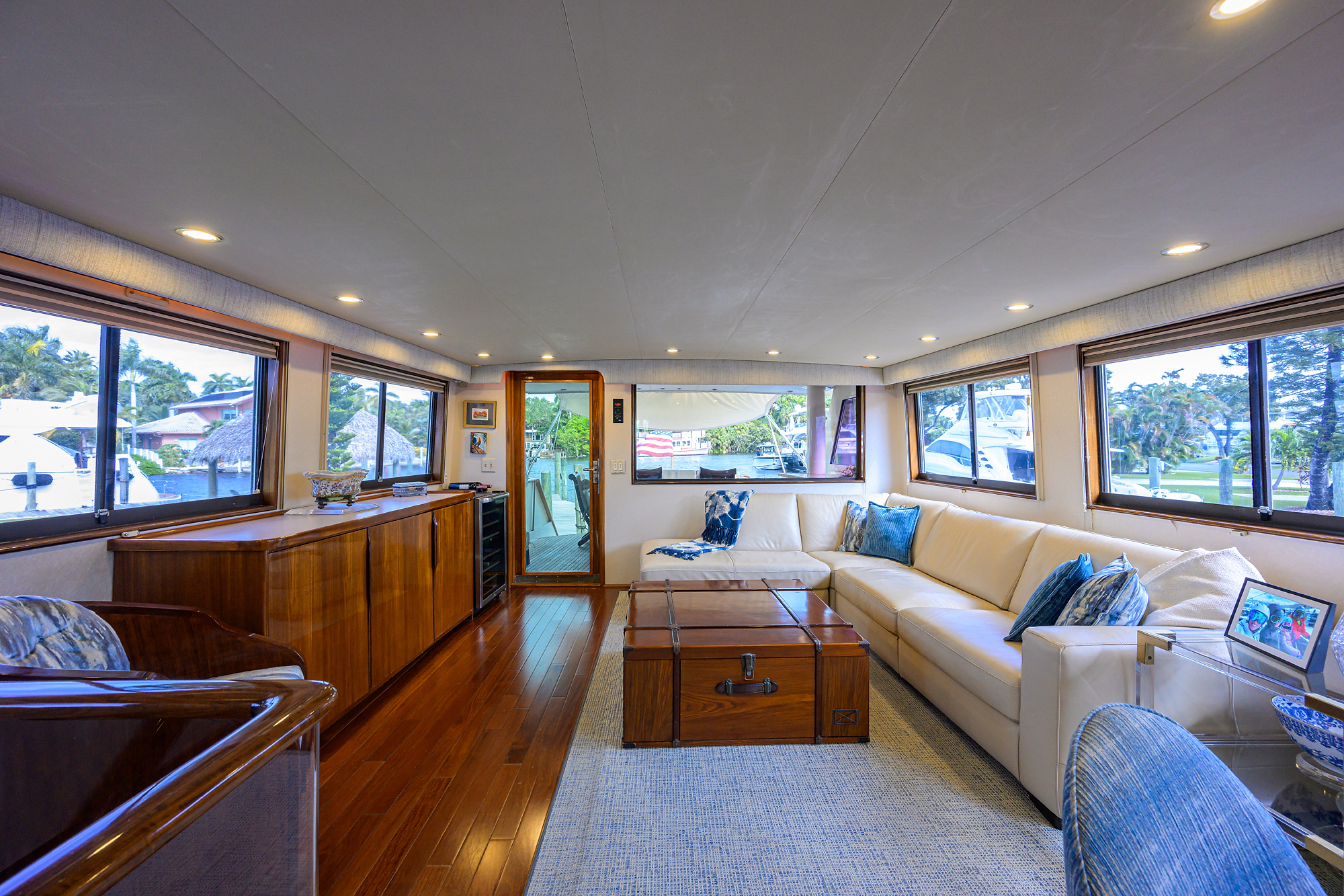 Forever Young yacht photo 86