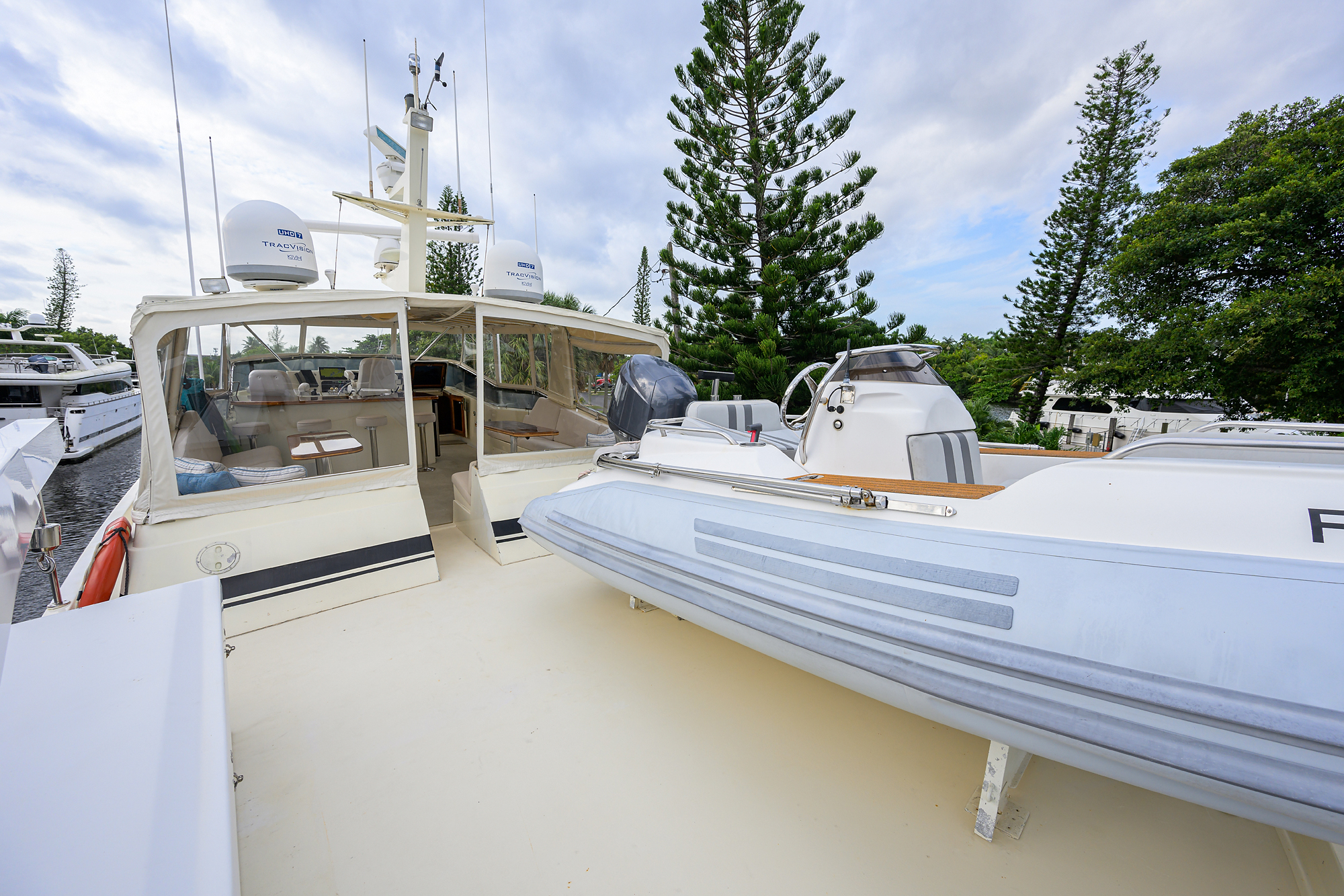 Forever Young yacht photo 13