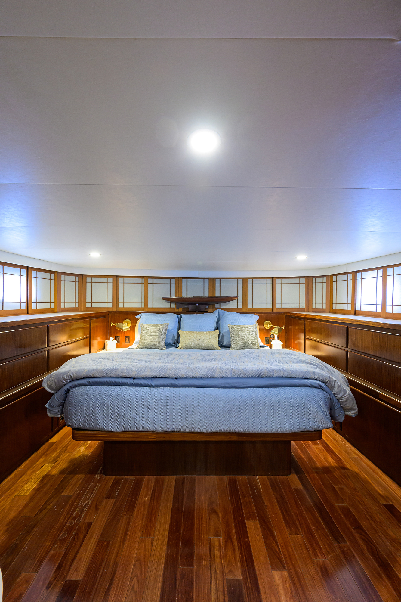 Forever Young yacht photo 139