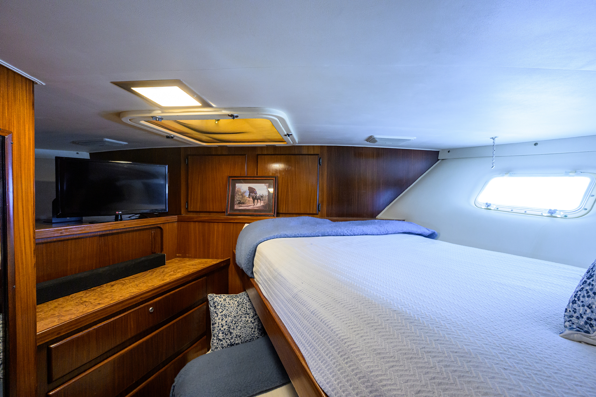 Forever Young yacht photo 118
