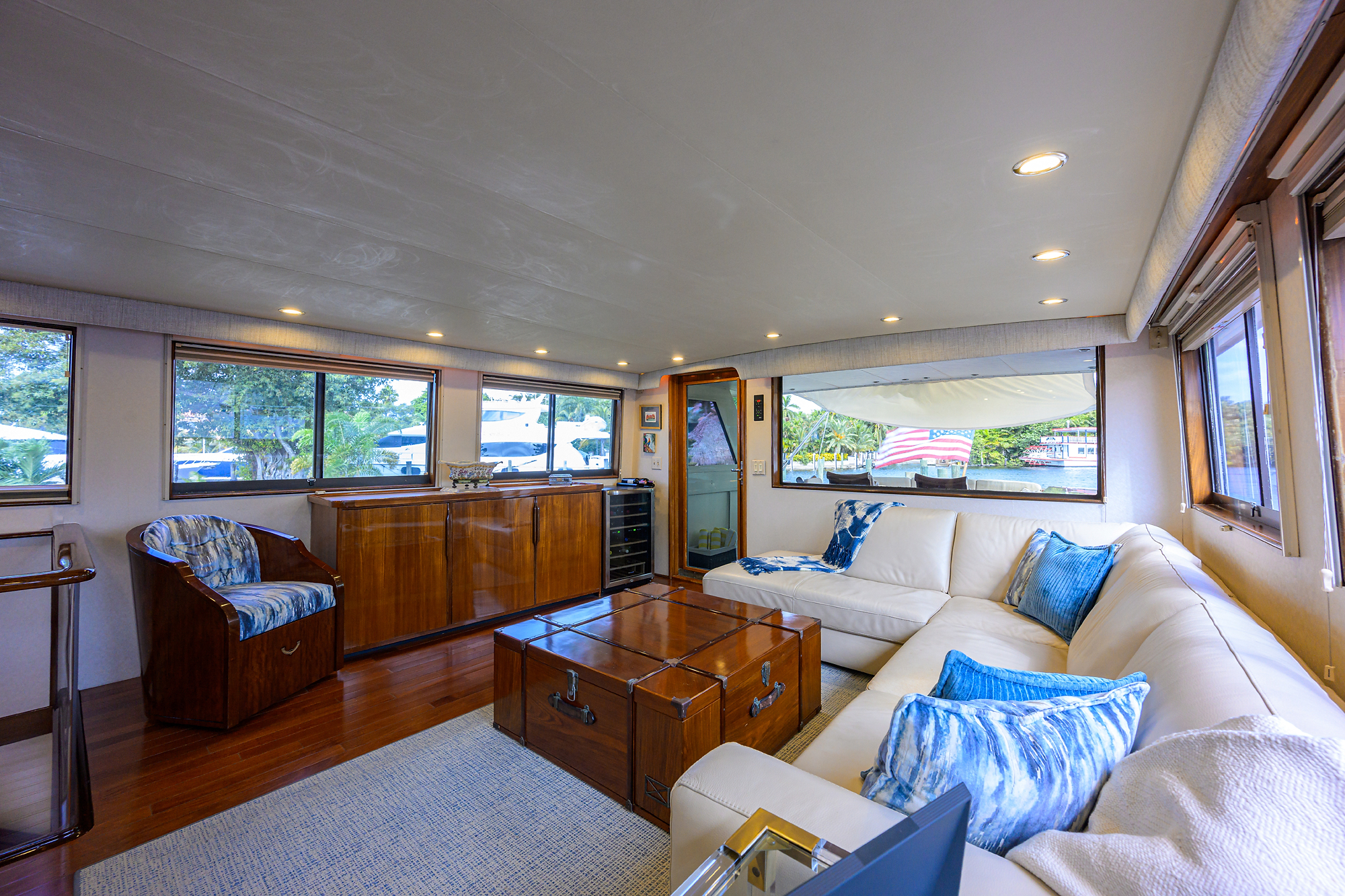 Forever Young yacht photo 87