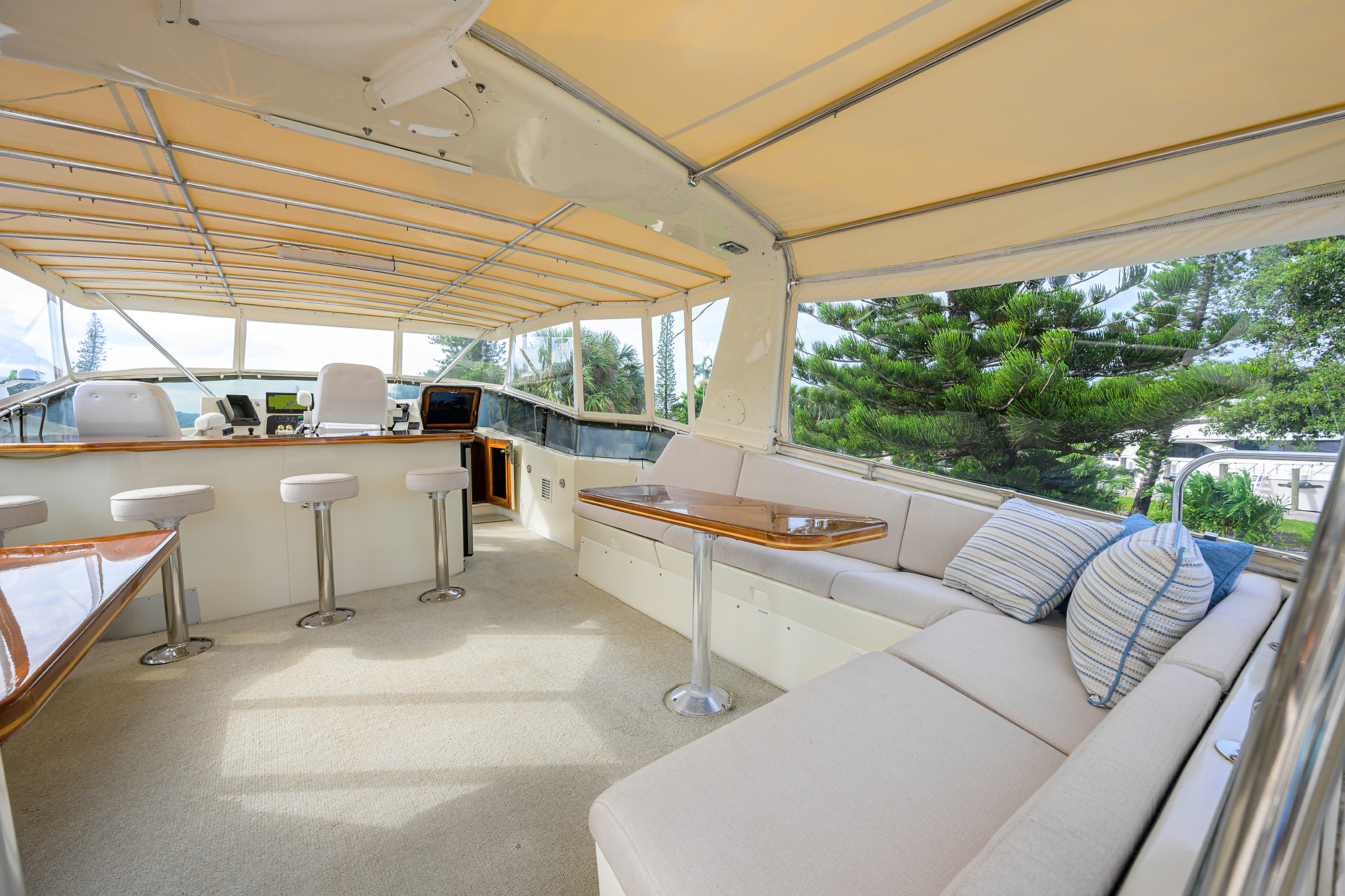Forever Young yacht photo 21