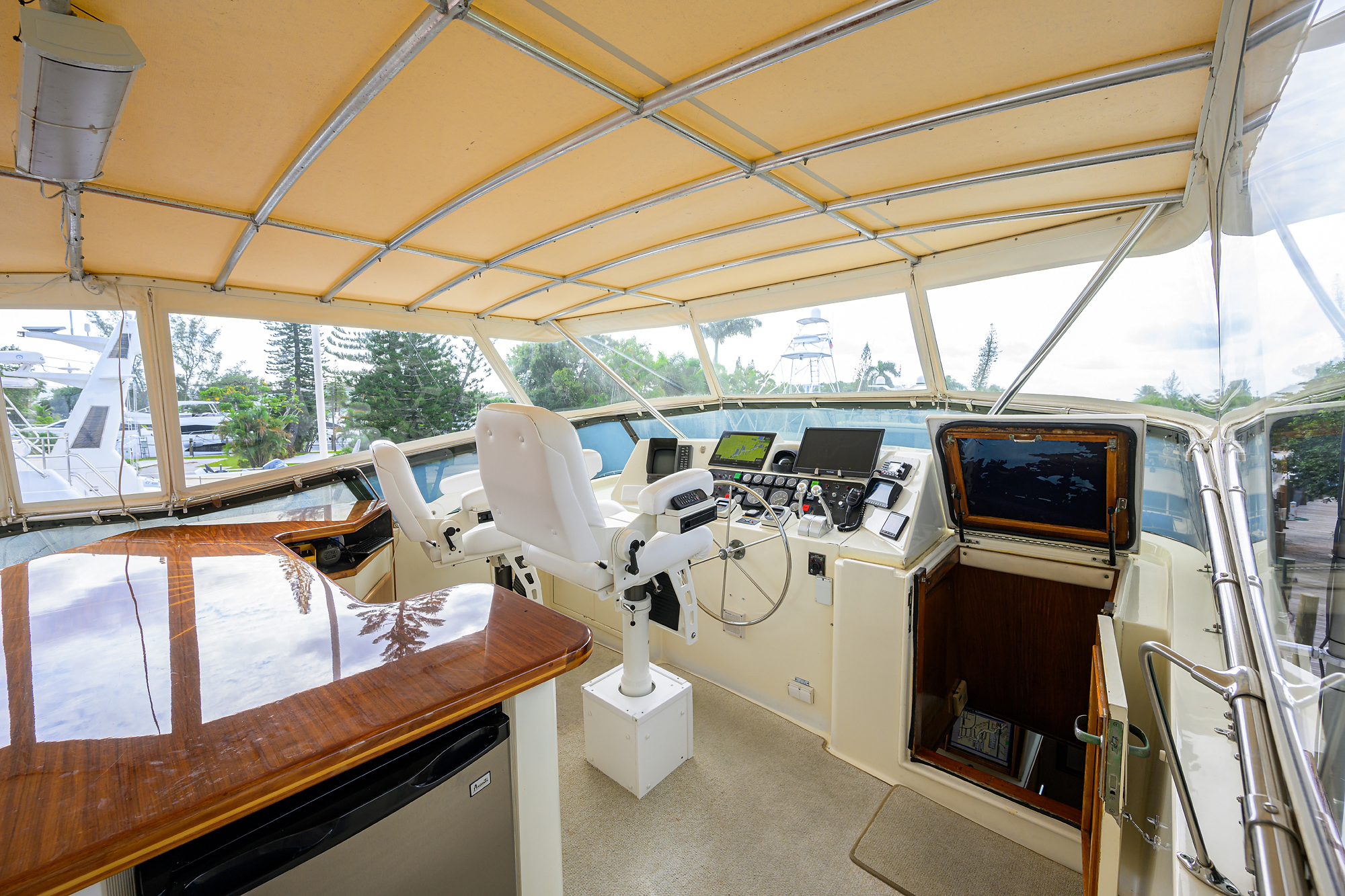 Forever Young yacht photo 28