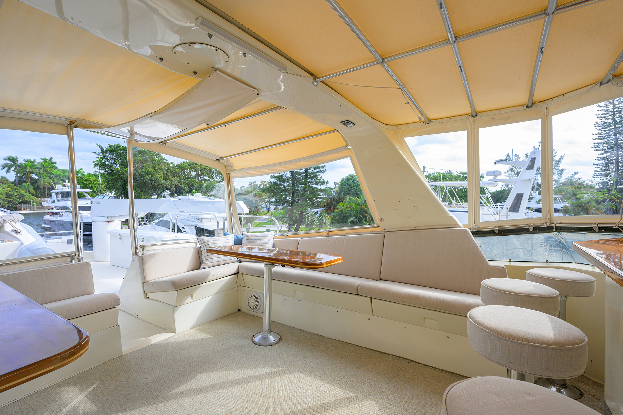 Forever Young yacht photo 23