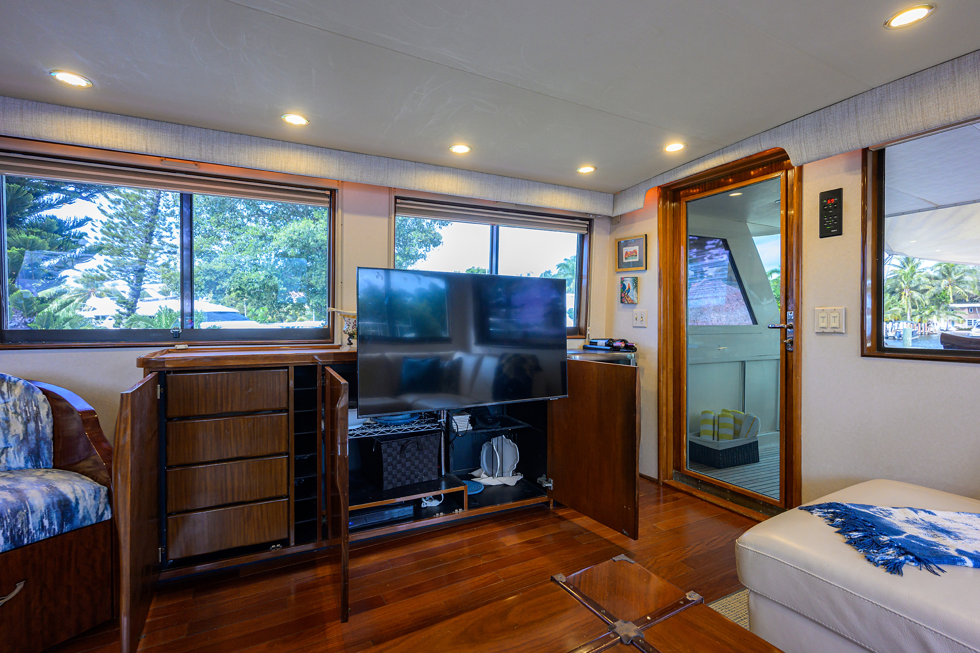 Forever Young yacht photo 88