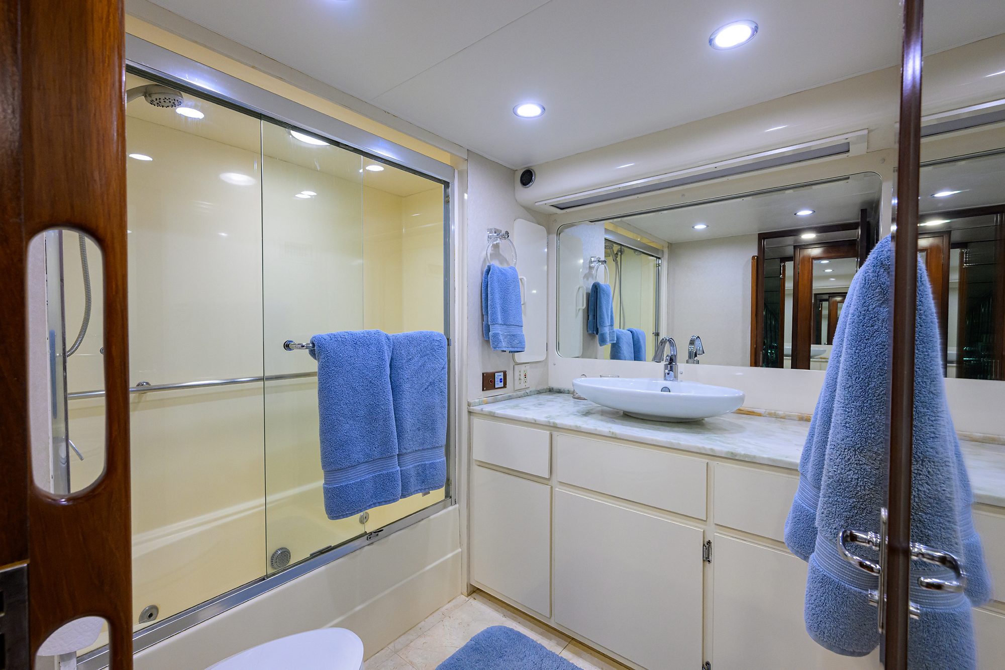 Forever Young yacht photo 148