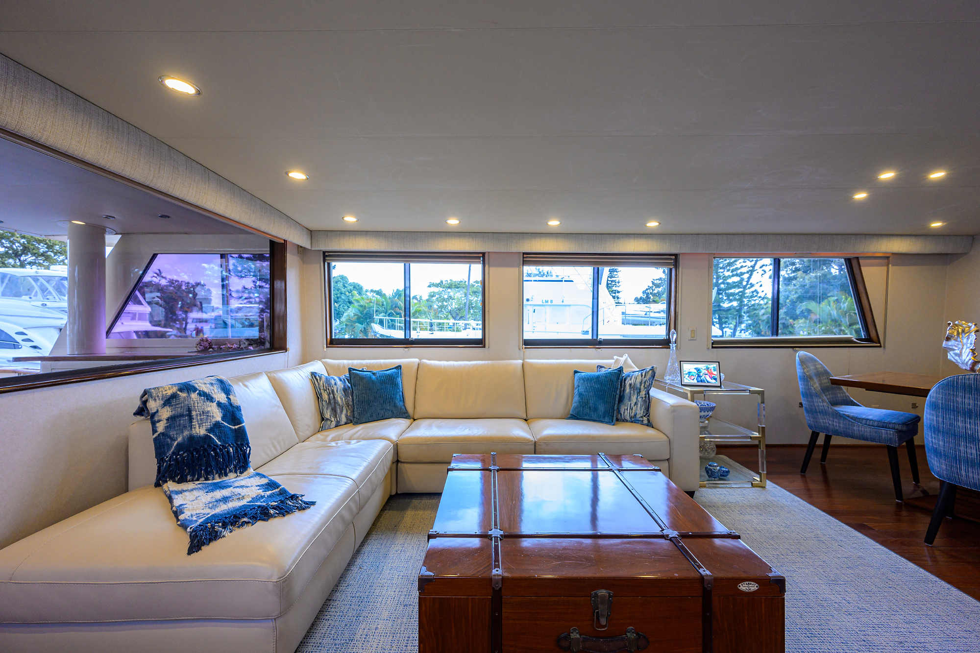 Forever Young yacht photo 90