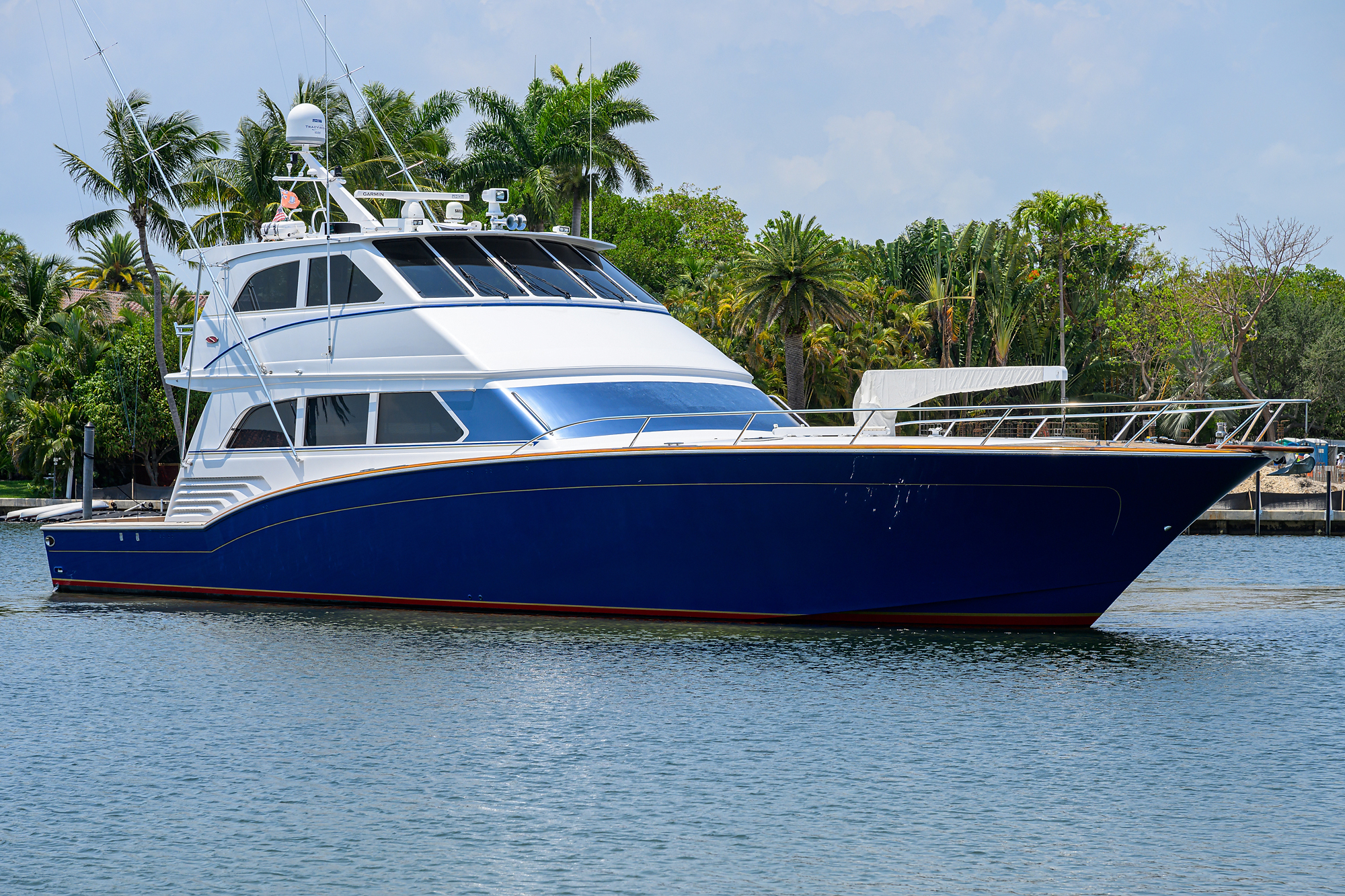 JR yacht photo 4