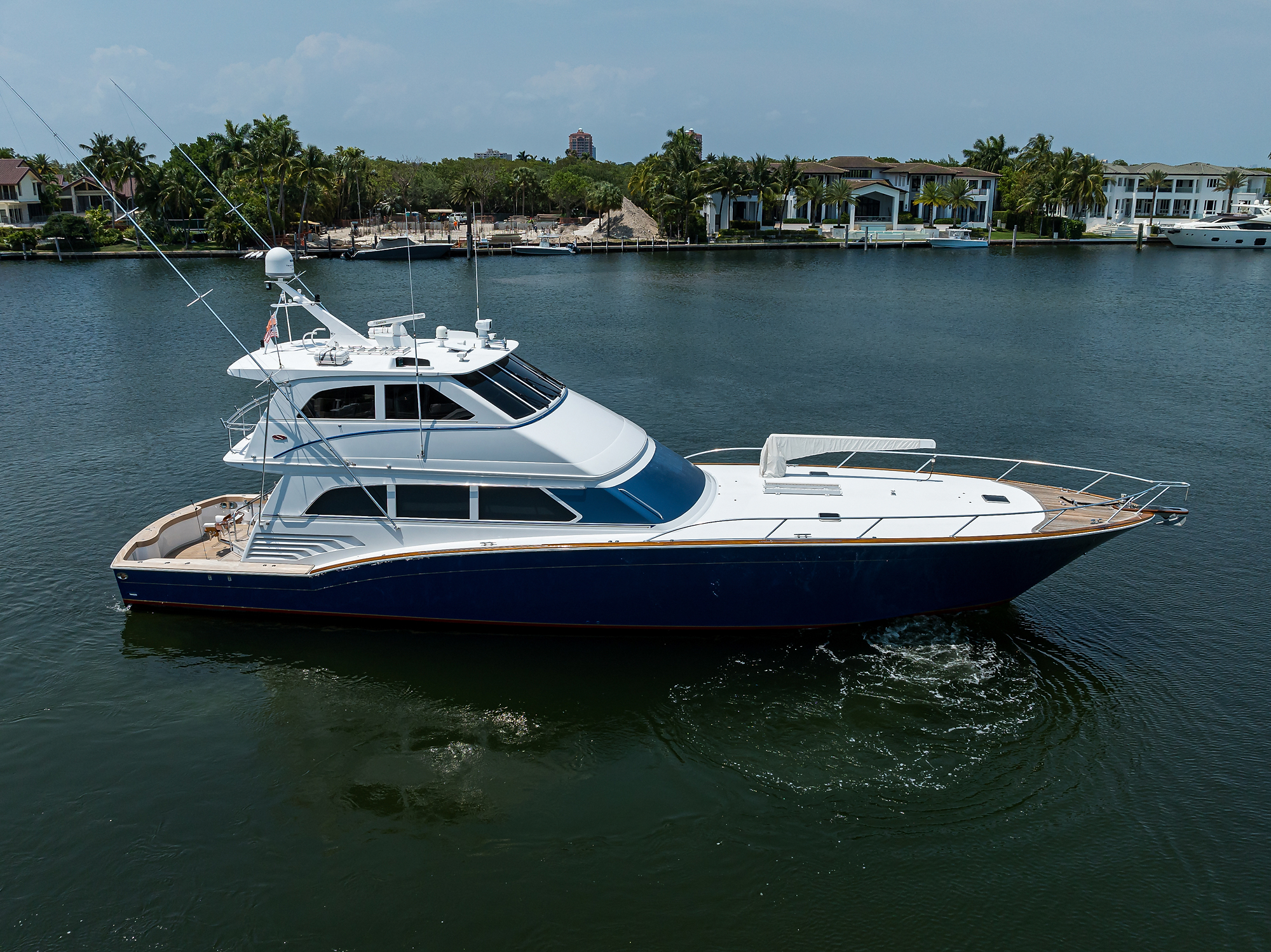 JR yacht photo 15
