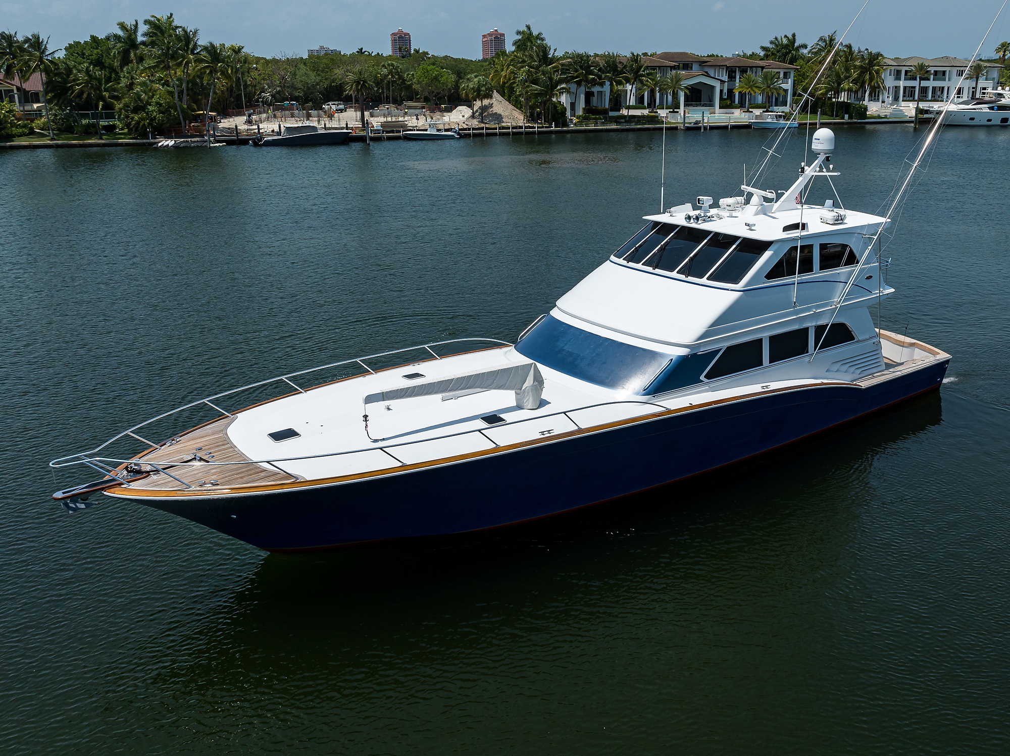JR yacht photo 20