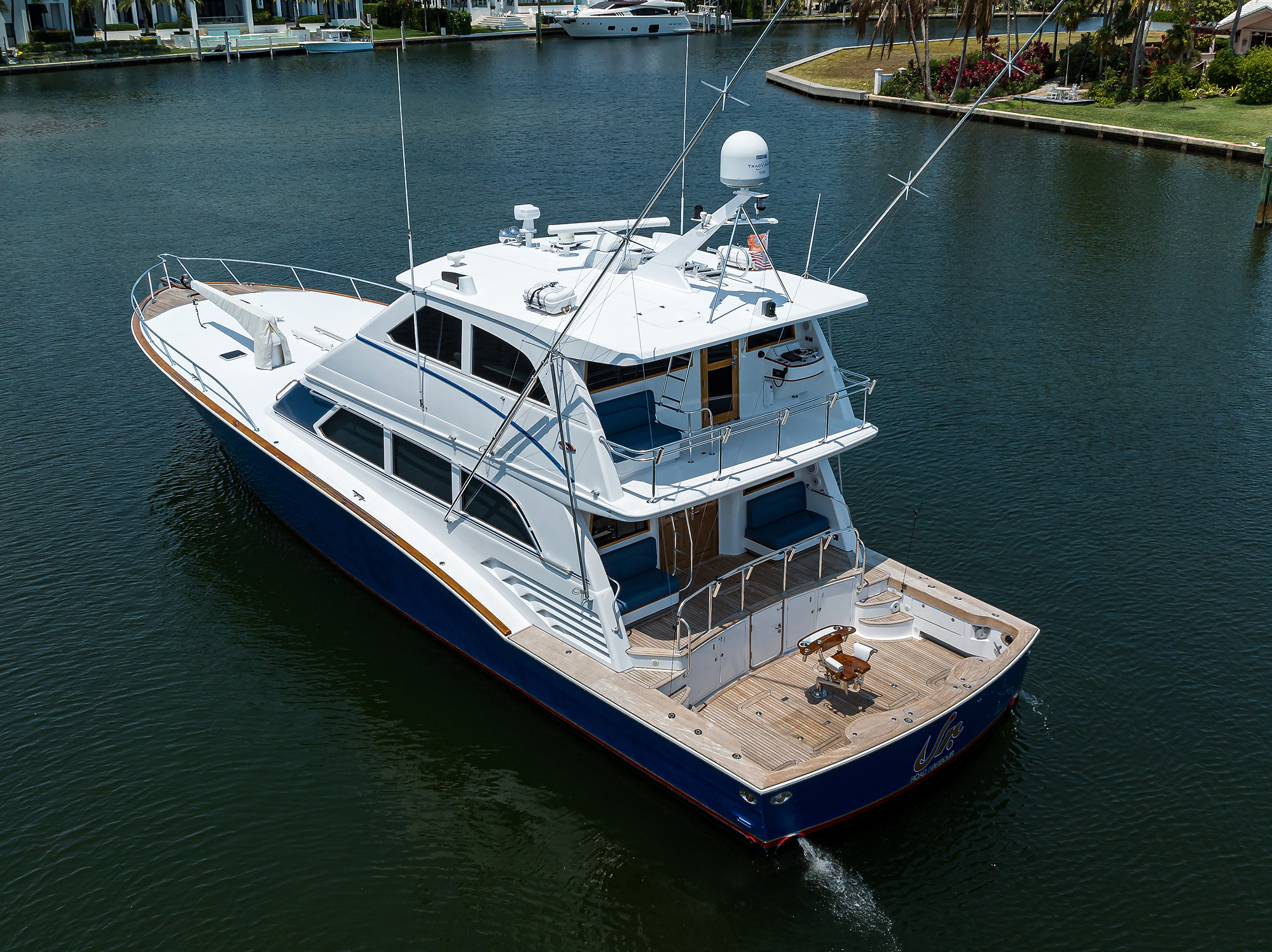 JR yacht photo 23