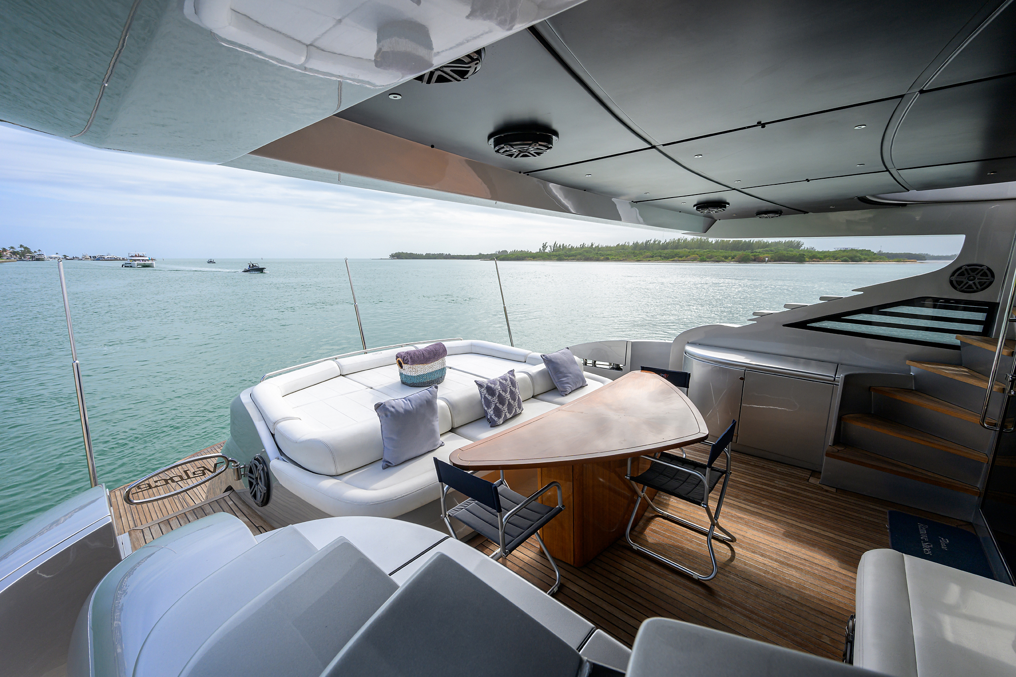 Miura yacht photo 67