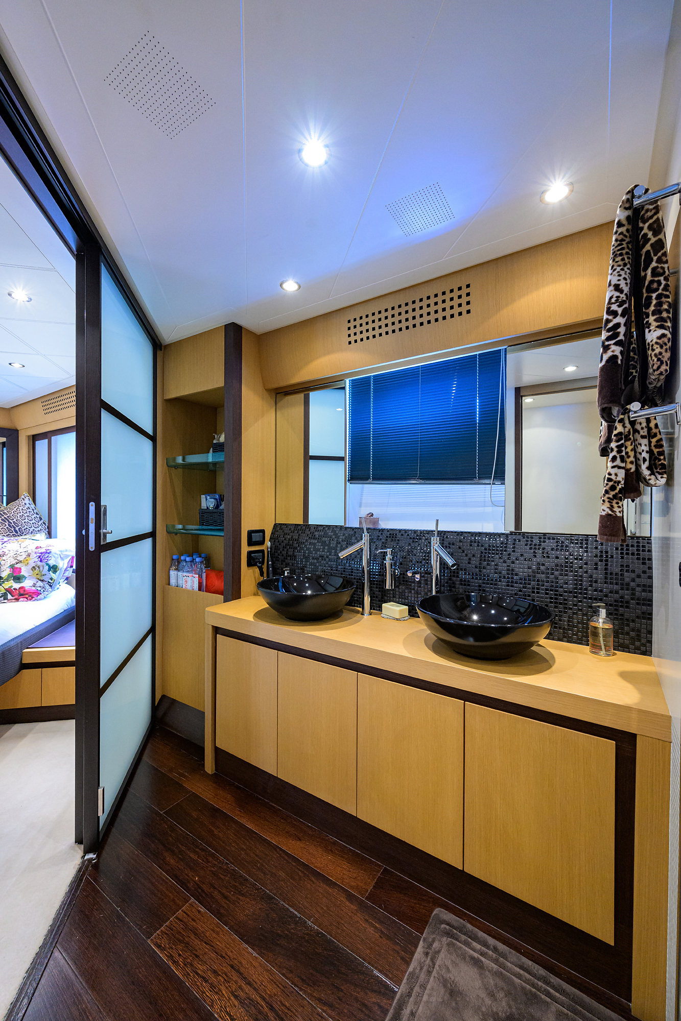 Miura yacht photo 156
