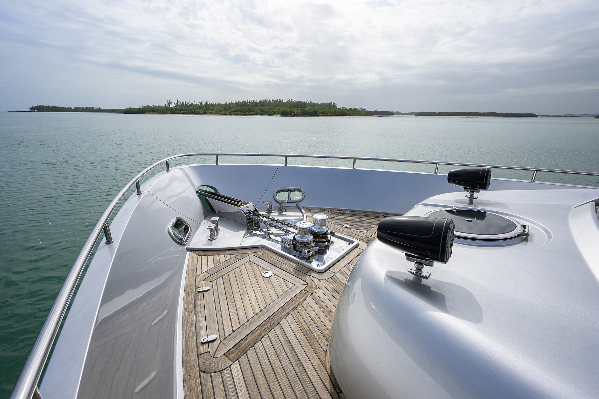 Miura yacht photo 45