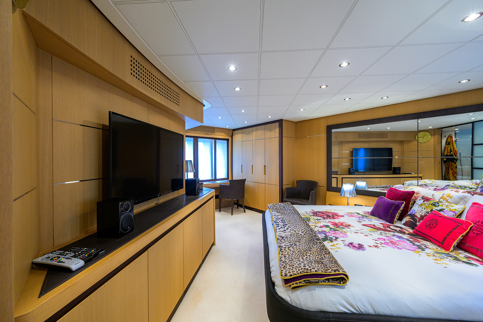 Miura yacht photo 152