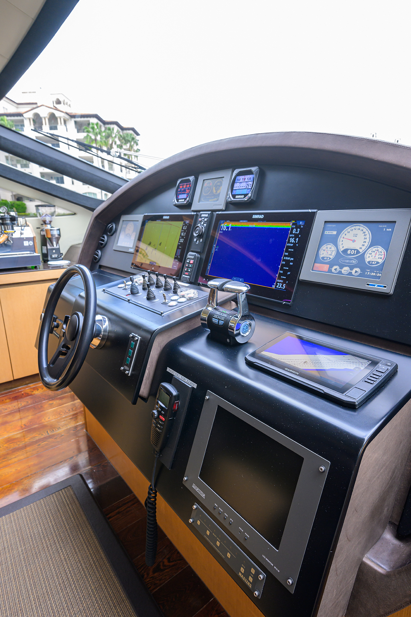 Miura yacht photo 117